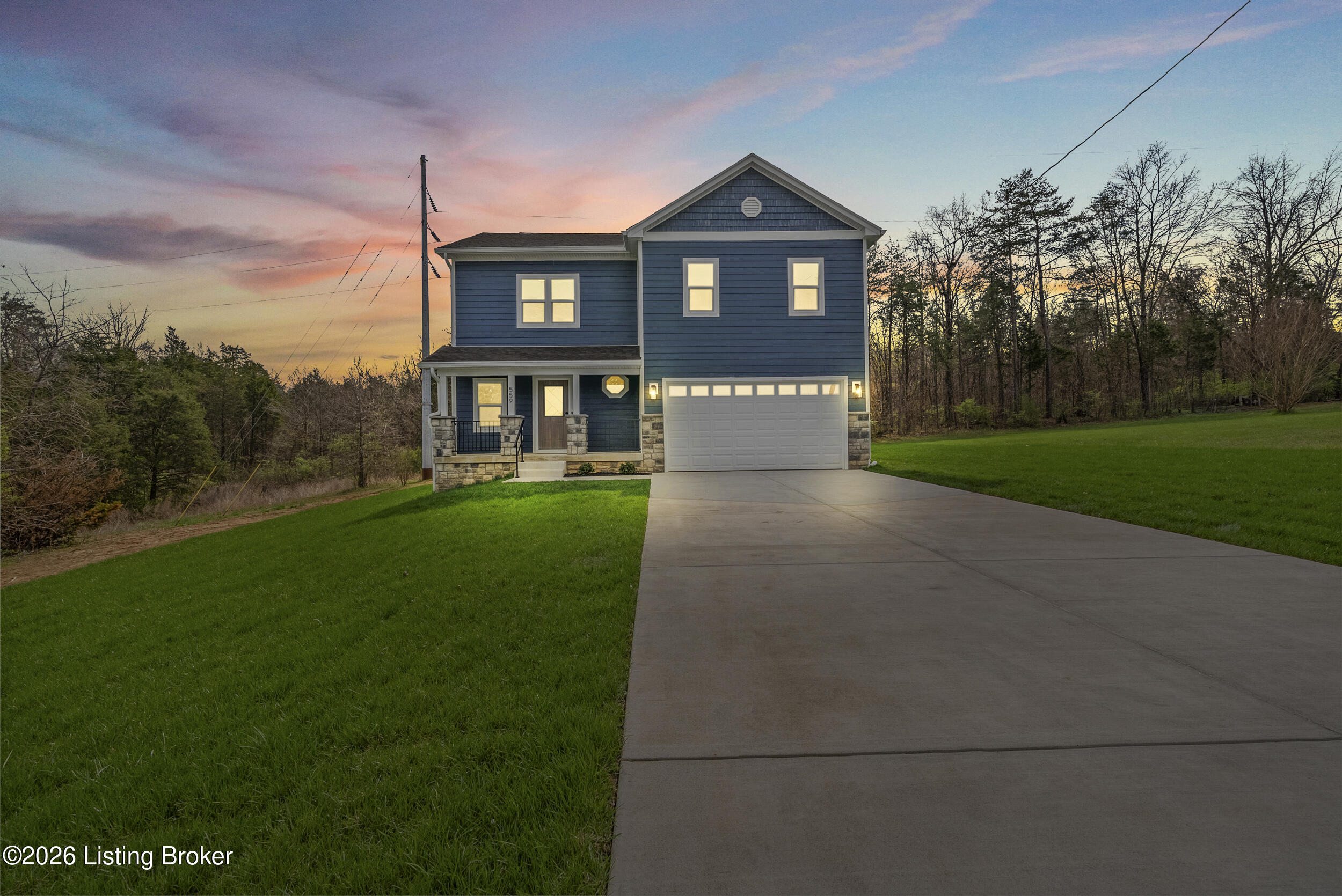 559 Ford Dr Property Photo 2