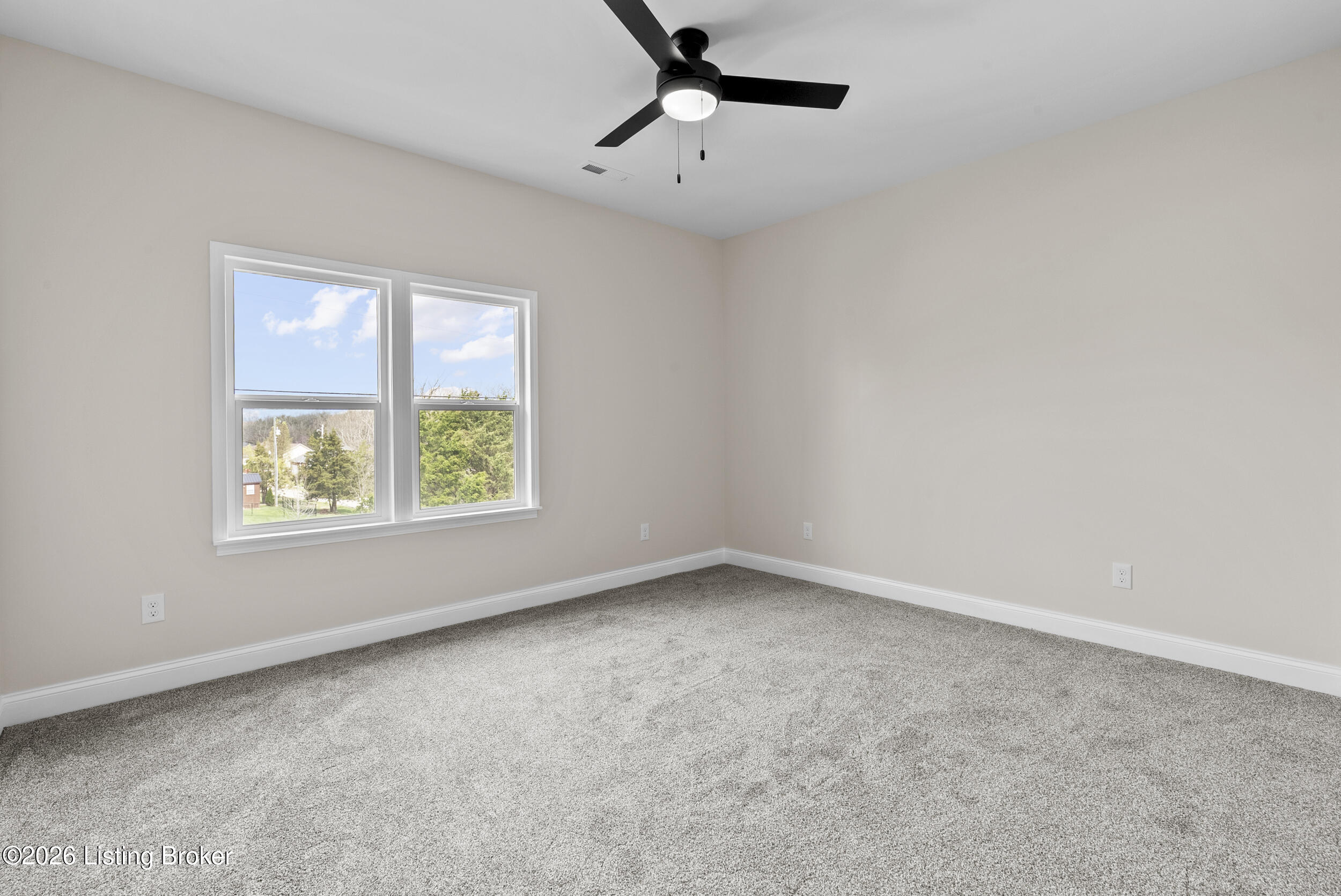 559 Ford Dr Property Photo 32
