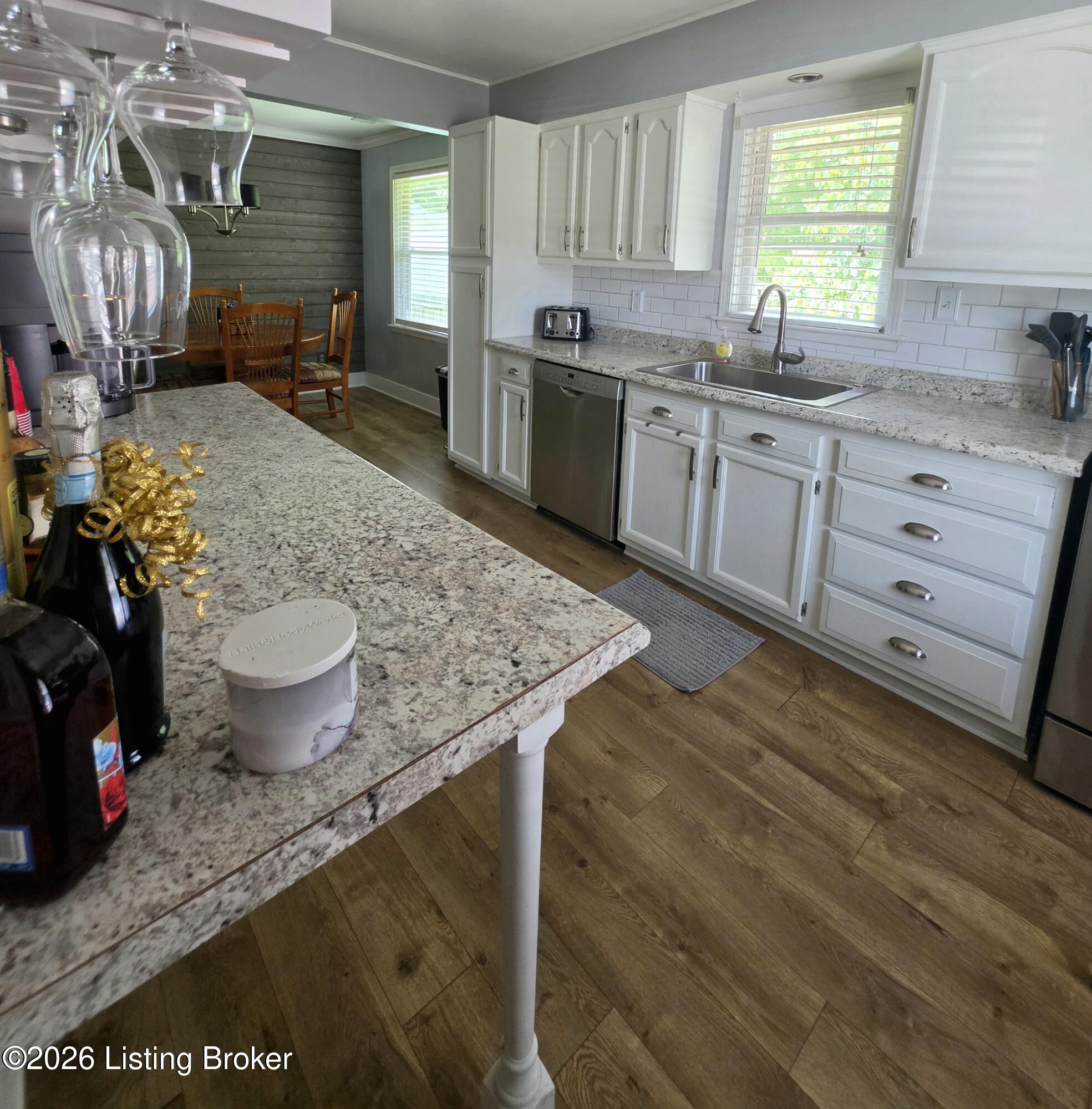 606 Plainview Ave Property Photo 20