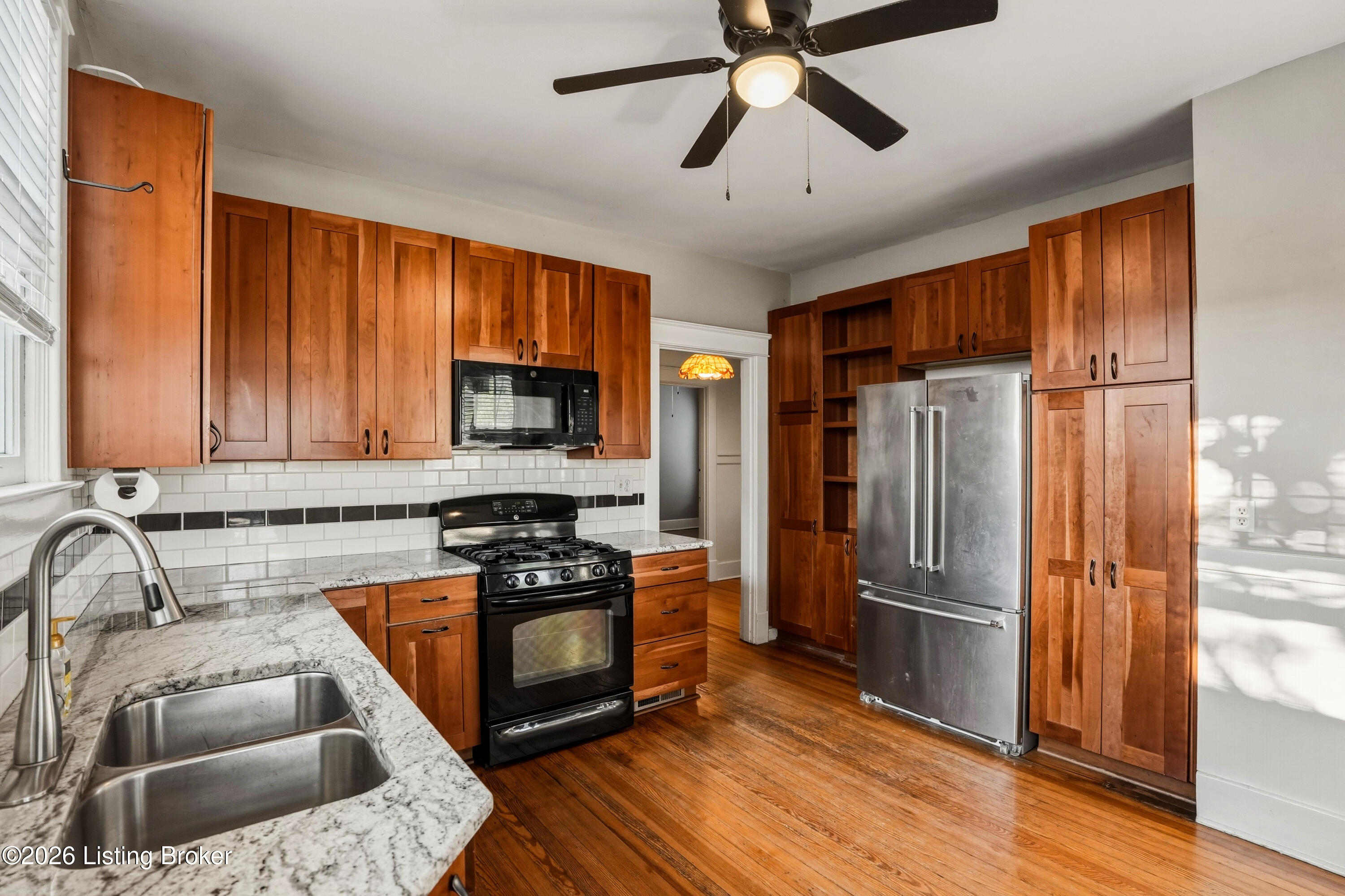 1753 Shady Ln Property Photo 14