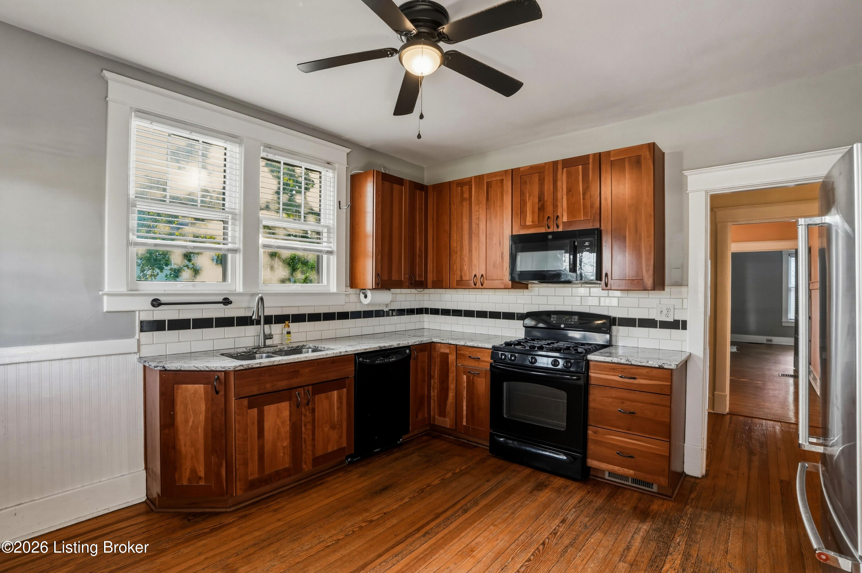 1753 Shady Ln Property Photo 15