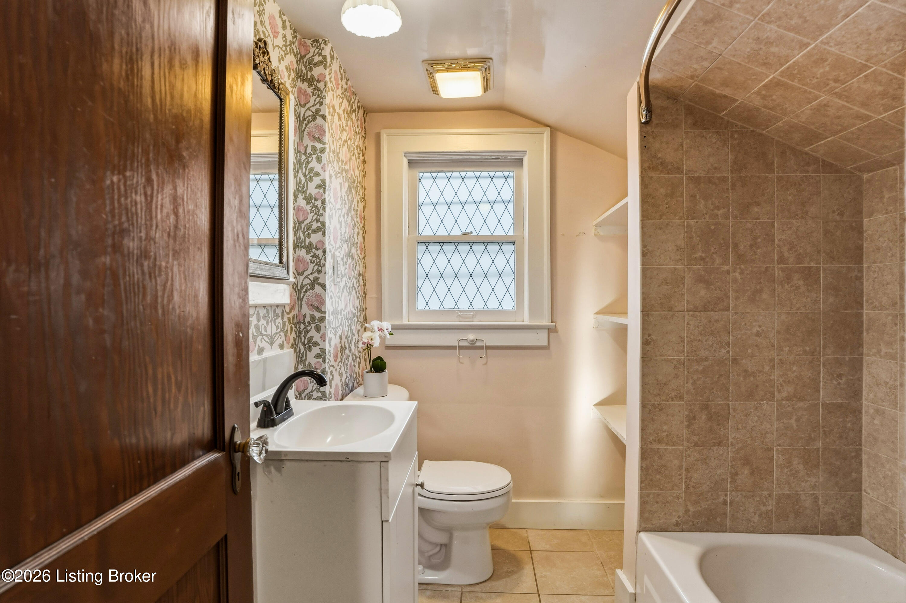 1753 Shady Ln Property Photo 36