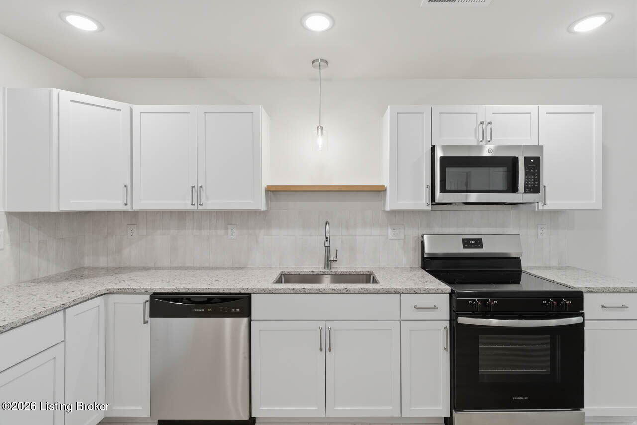 4330 Whitmore Ave Property Photo 18