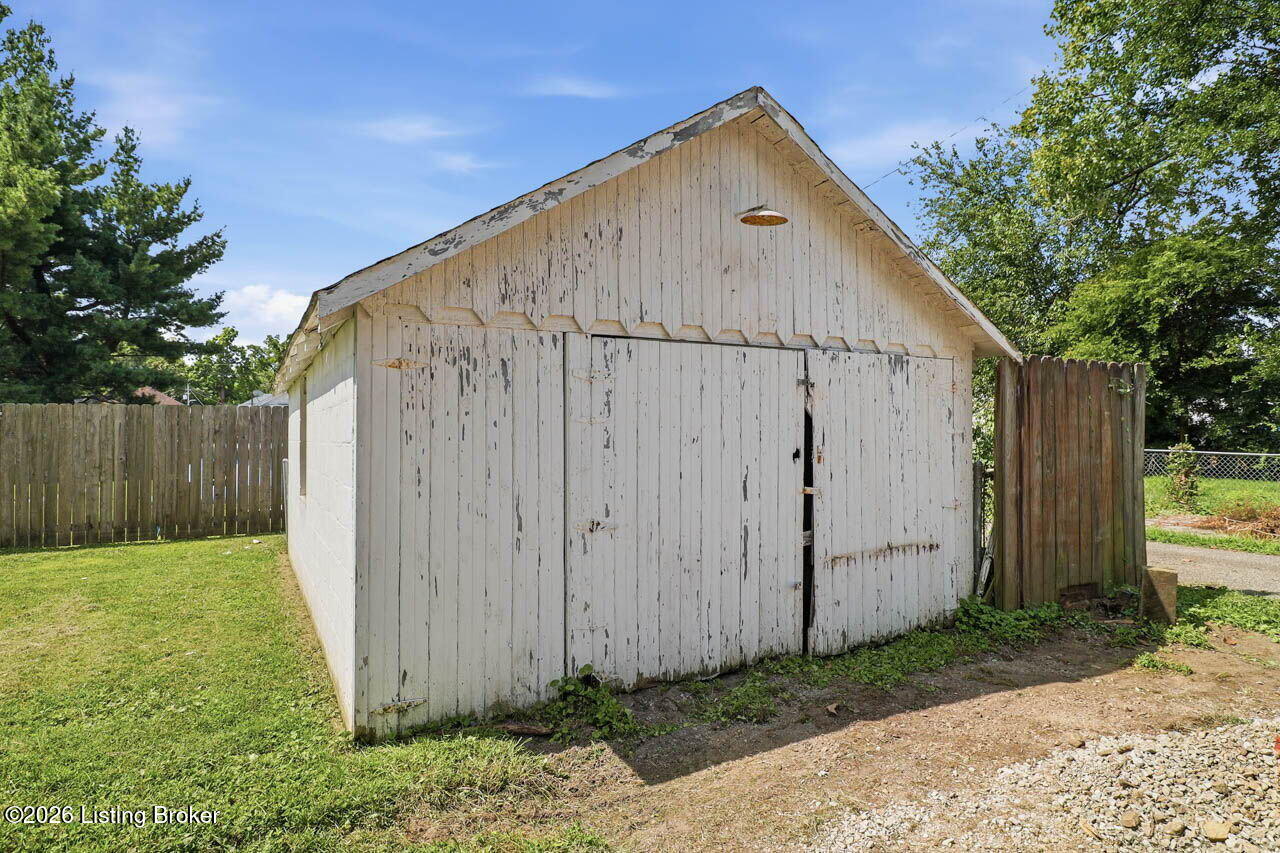 4330 Whitmore Ave Property Photo 39