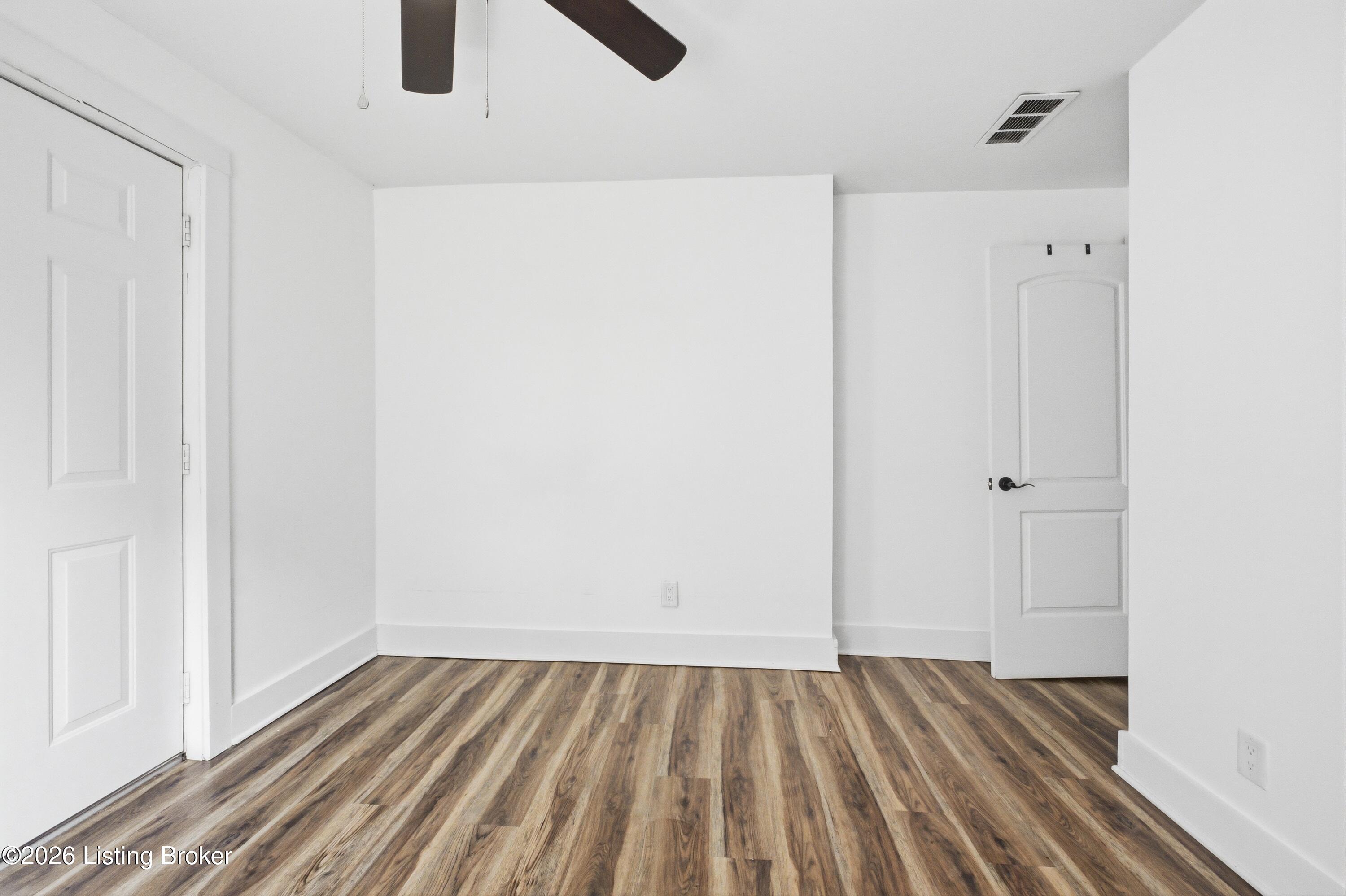 1037 Watt St Property Photo 20