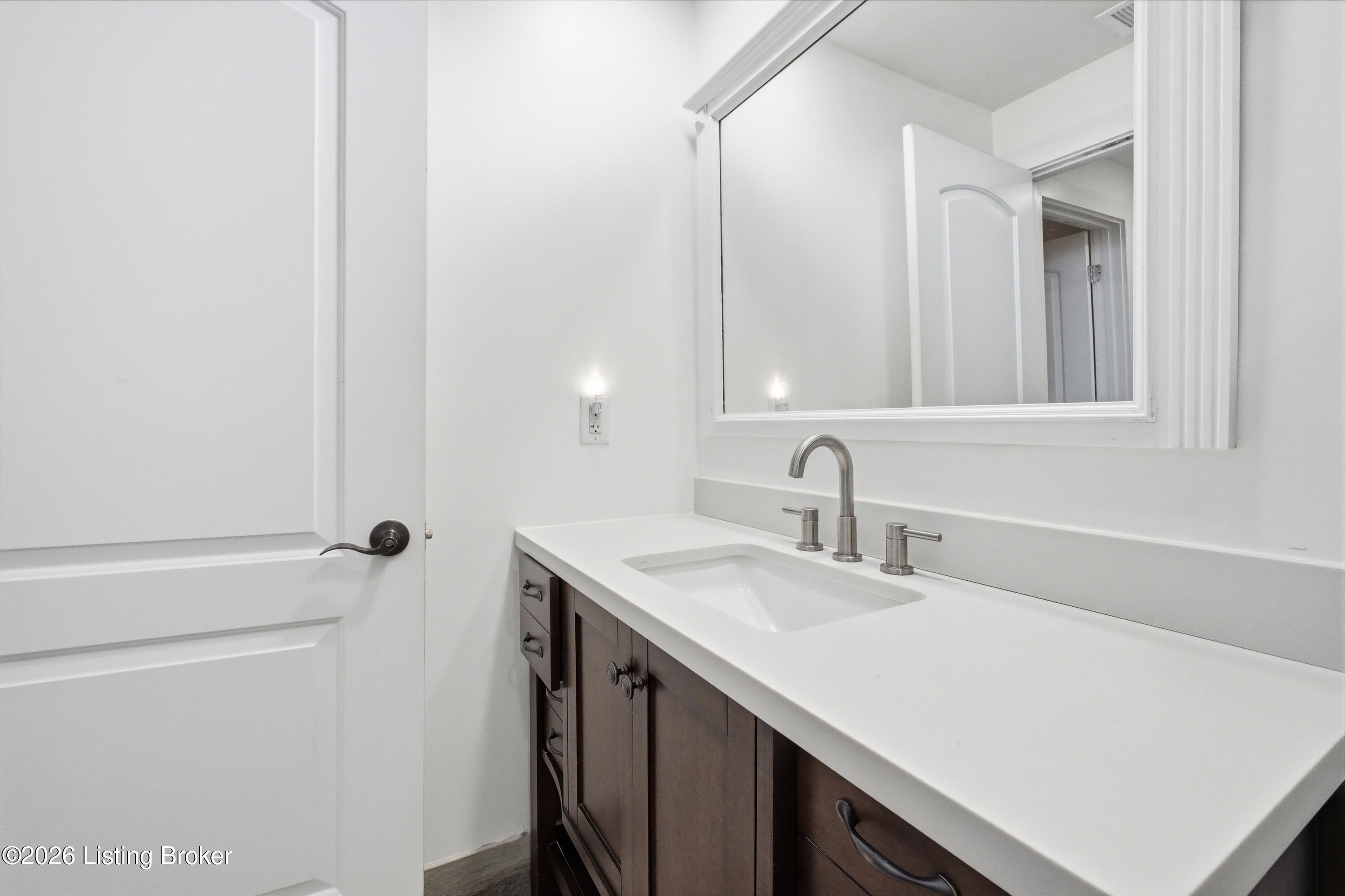 1037 Watt St Property Photo 24
