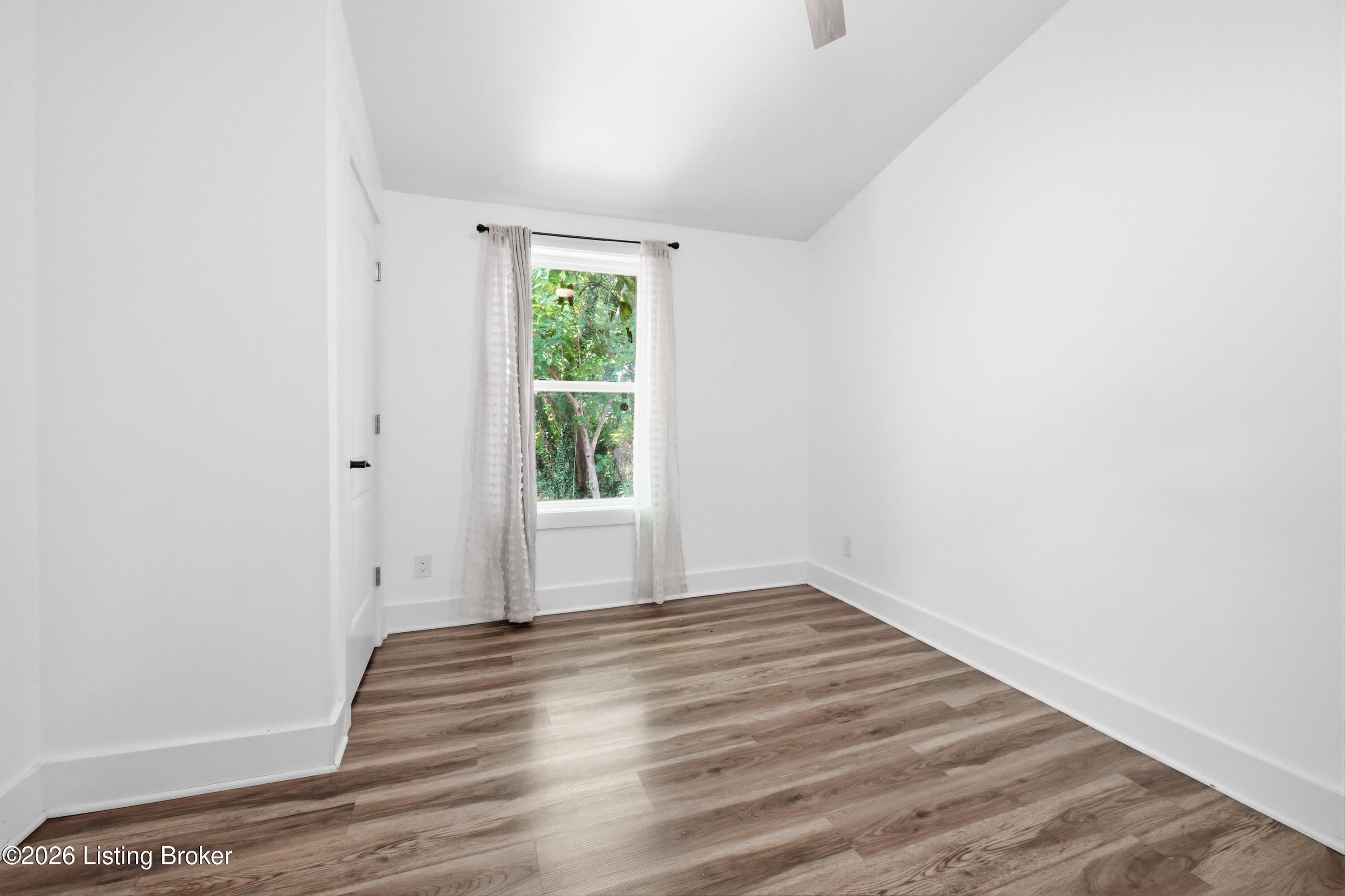 1037 Watt St Property Photo 25
