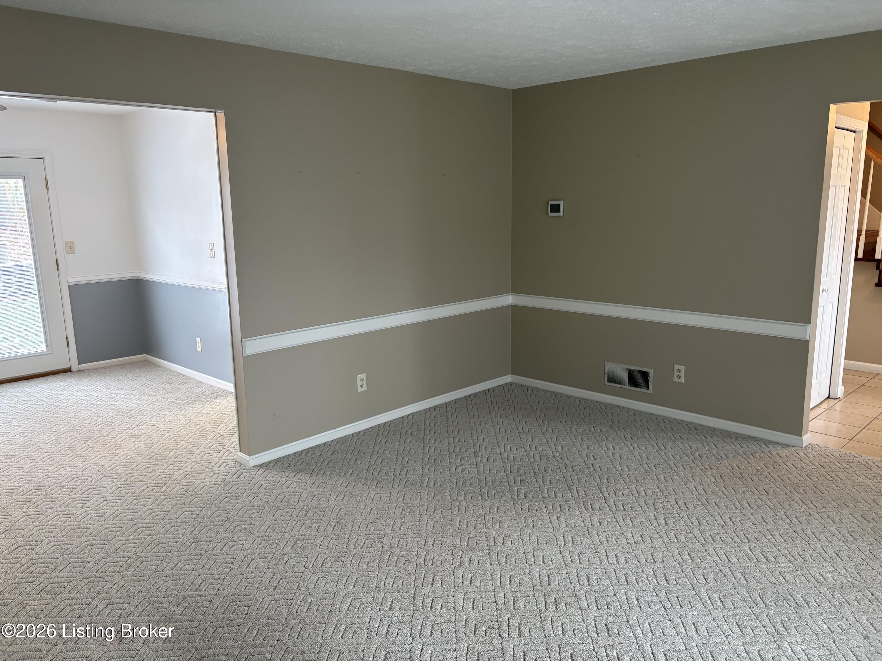 200 Castlerock Dr Property Photo 10