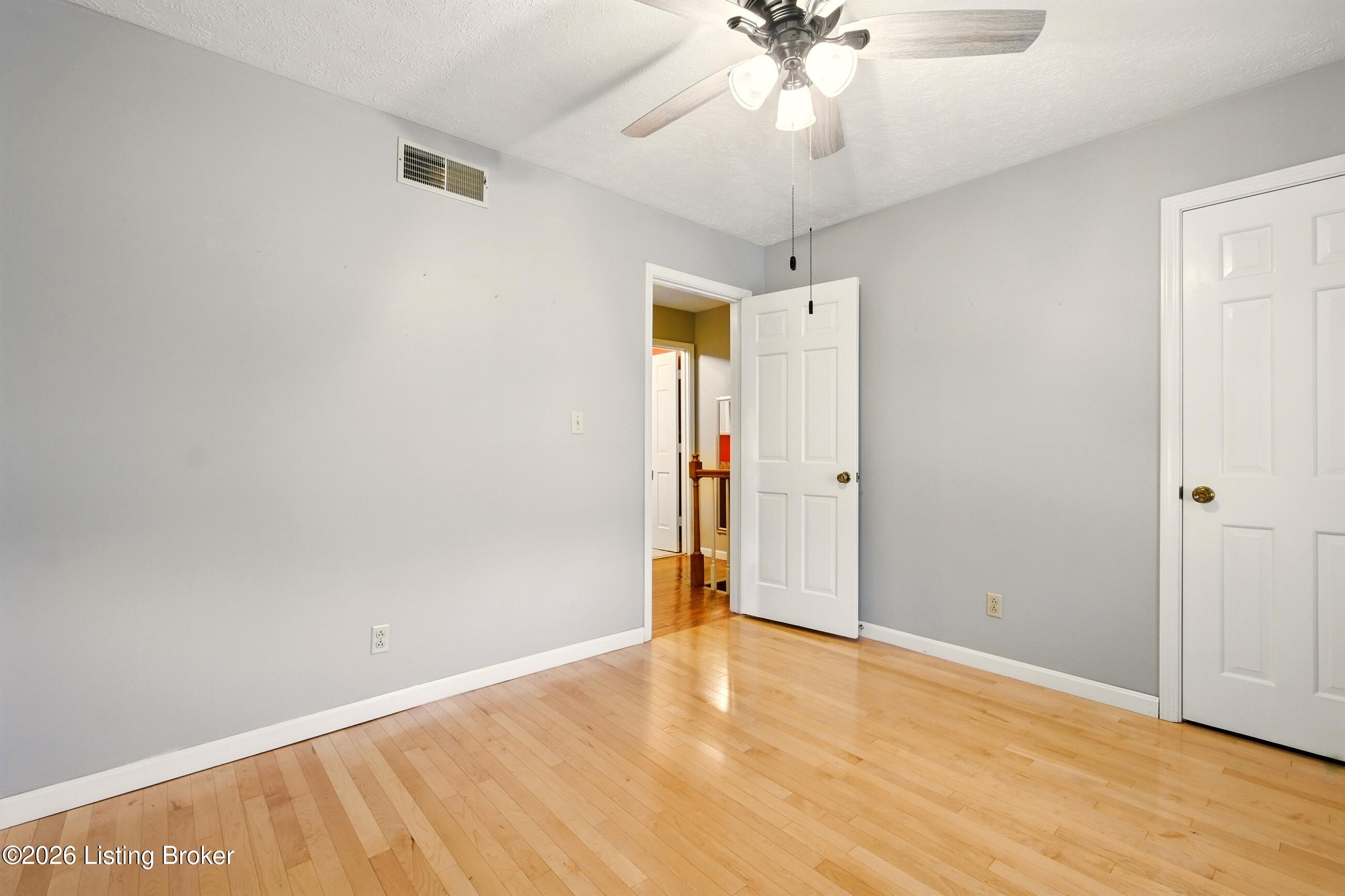 200 Castlerock Dr Property Photo 23