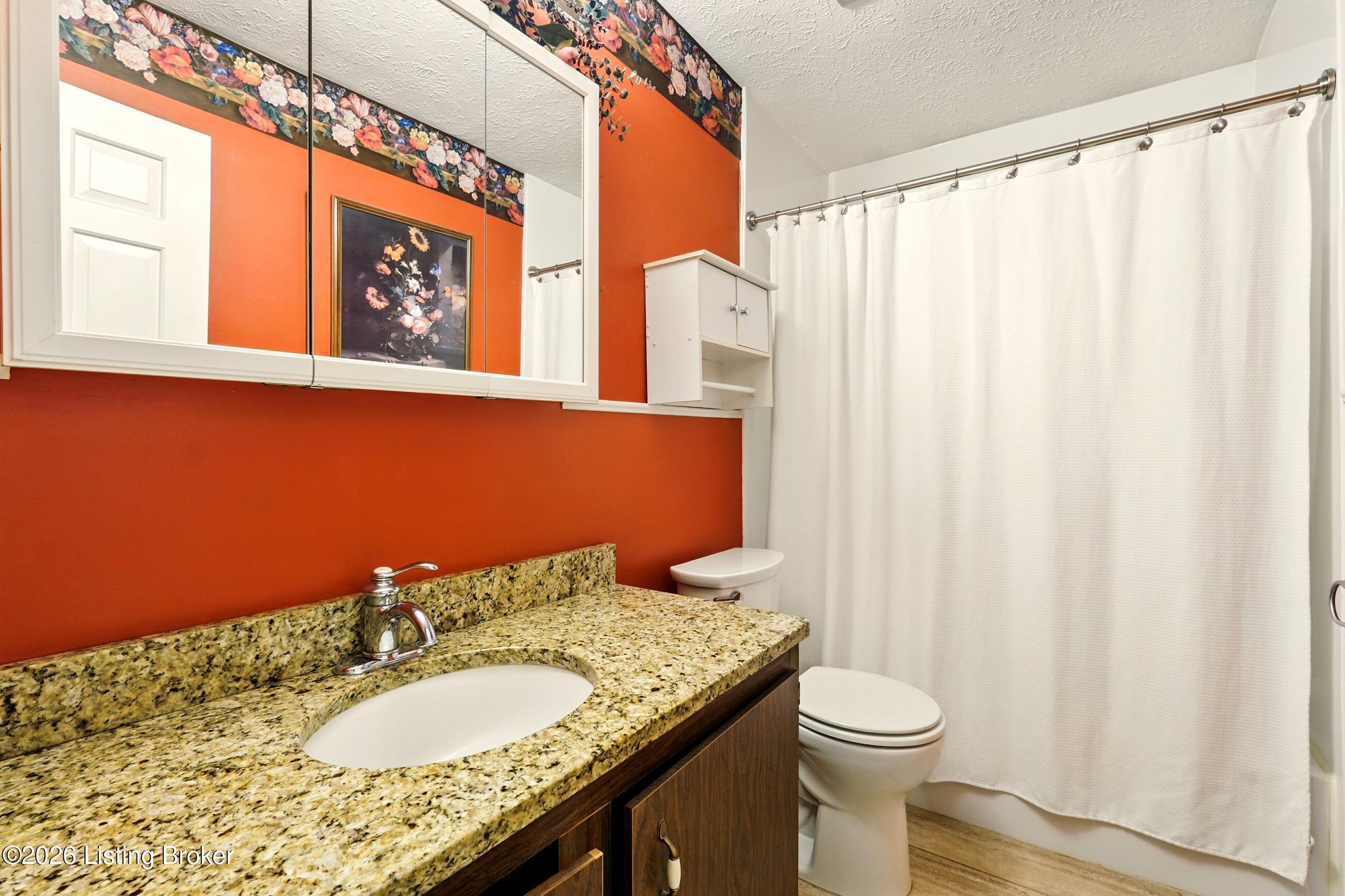 200 Castlerock Dr Property Photo 24