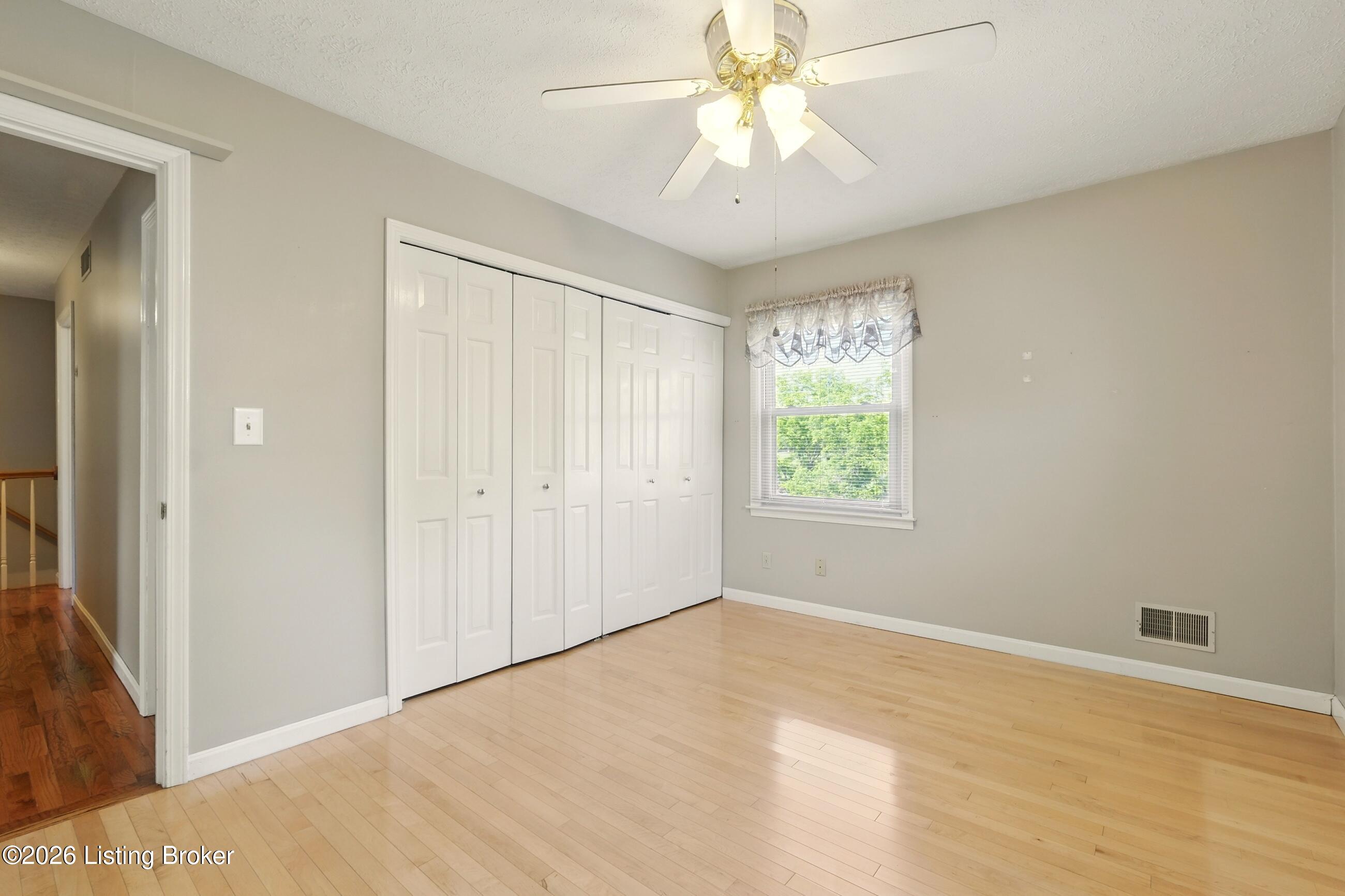 200 Castlerock Dr Property Photo 32