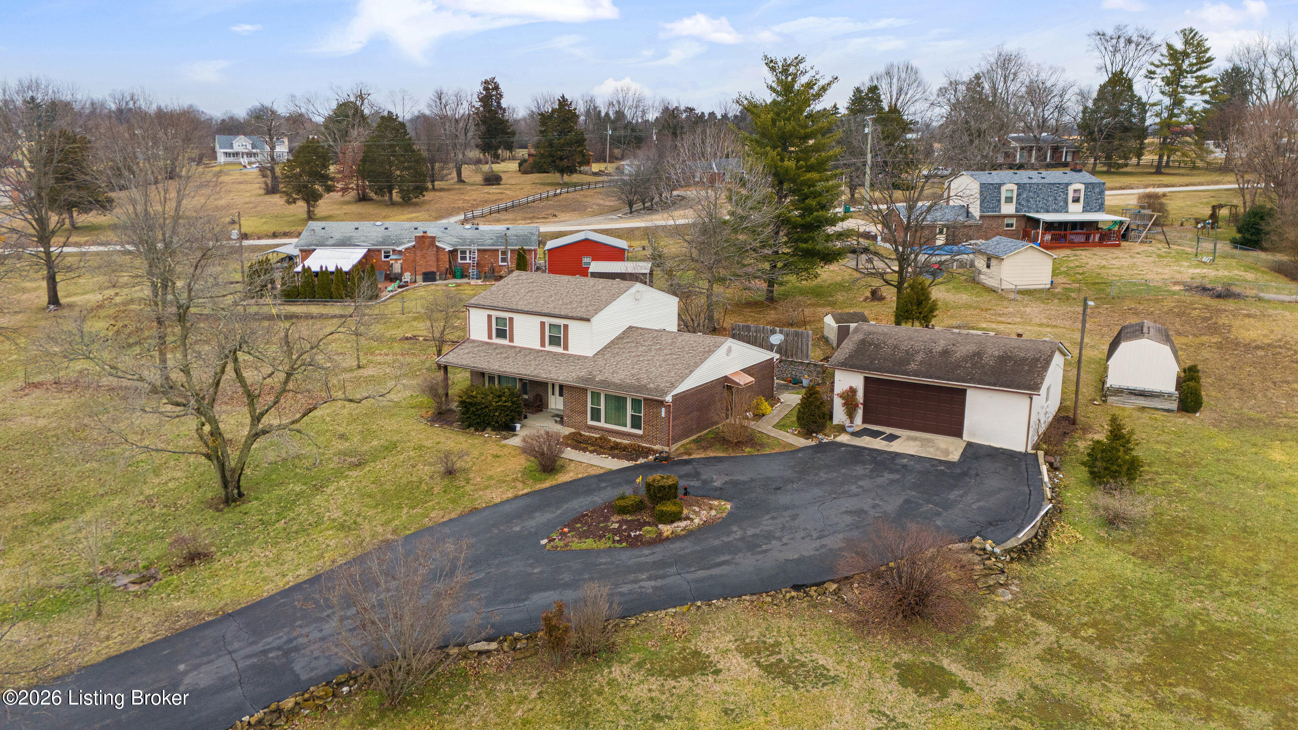200 Castlerock Dr Property Photo 37