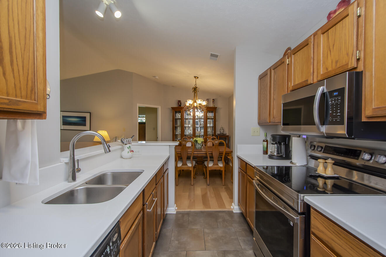 10521 Mcmeekin Ln 208 Property Photo 13