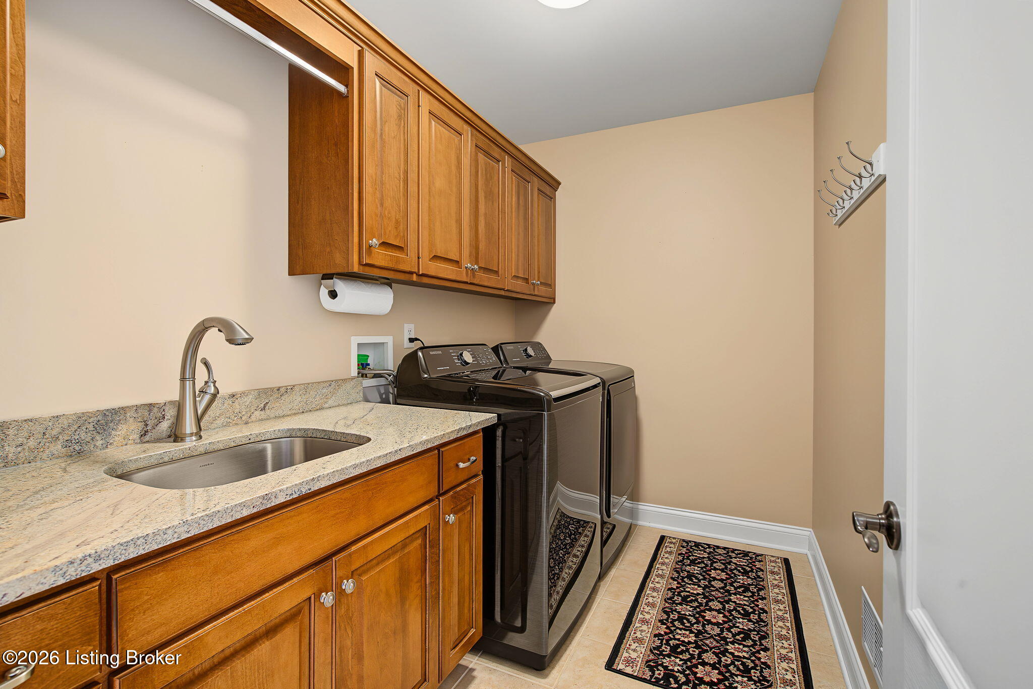 4009 Lake Ridge Way Property Photo 22