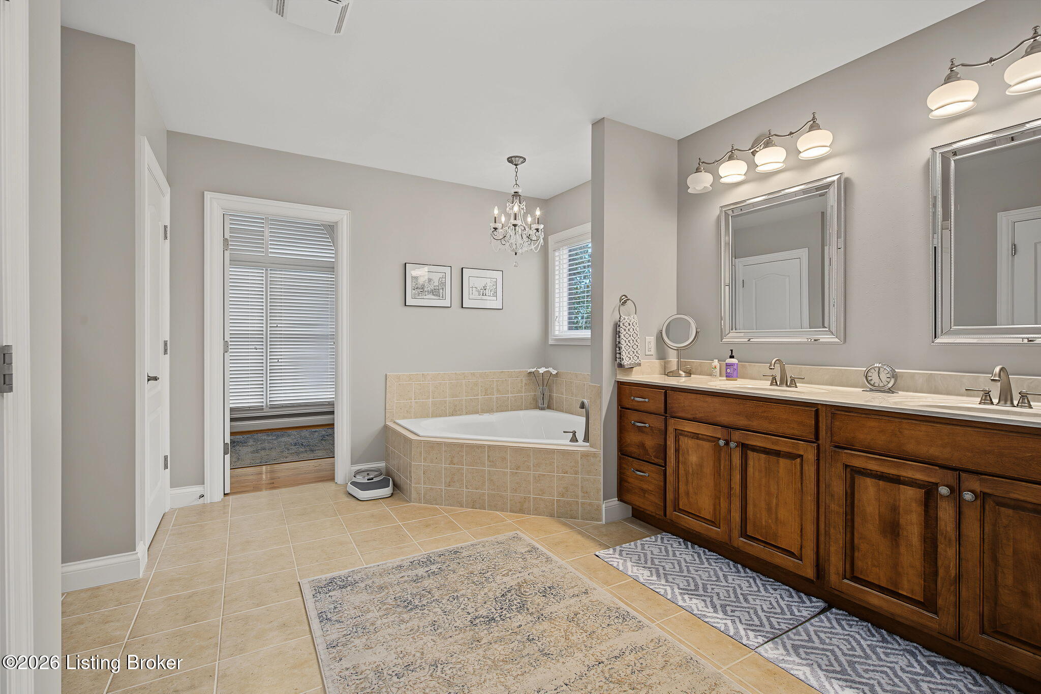 4009 Lake Ridge Way Property Photo 29