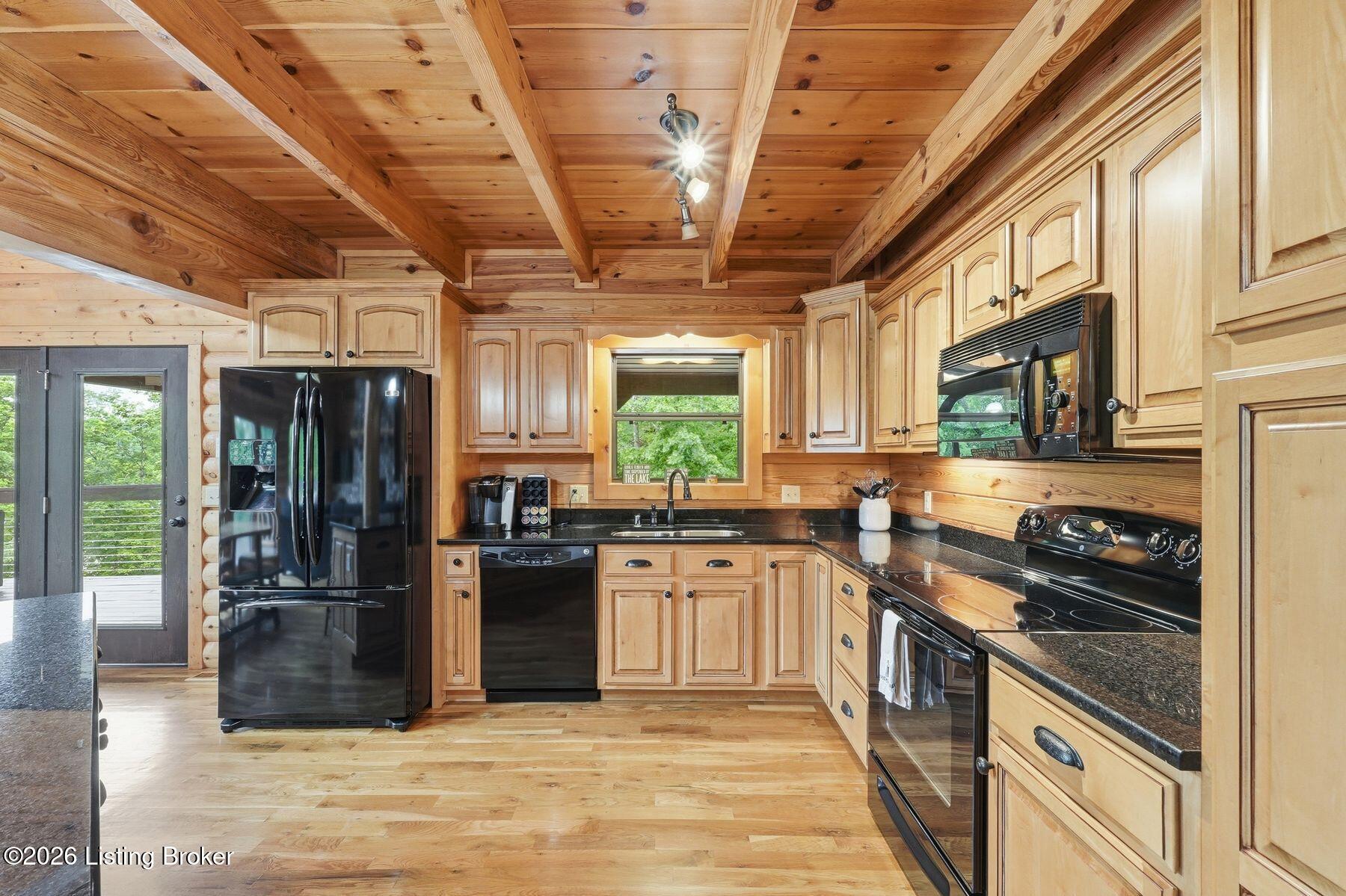 29 River Run Rd Property Photo 18