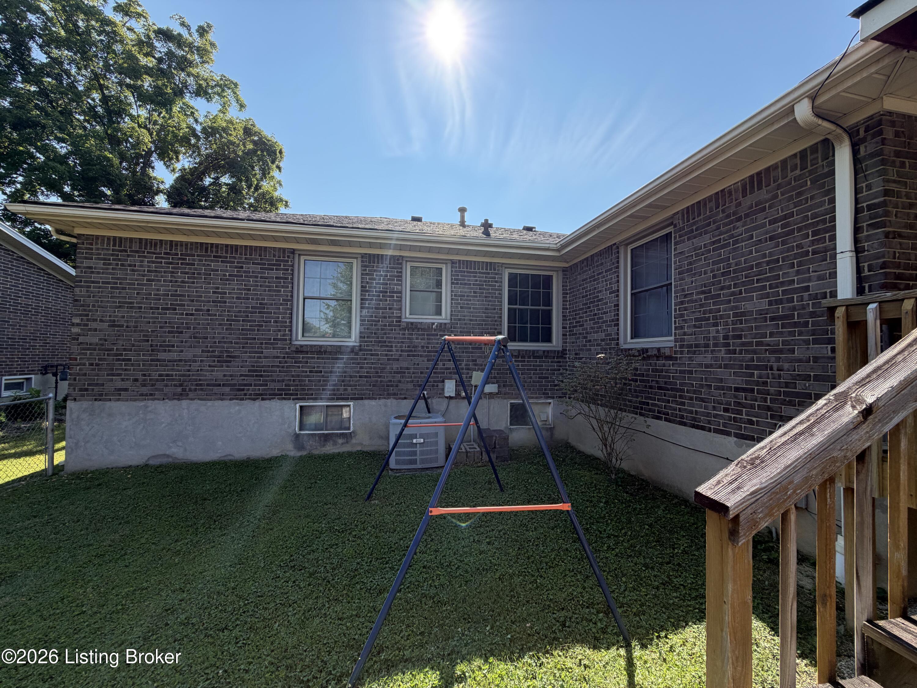 5902 Bucks Ln Property Photo 11
