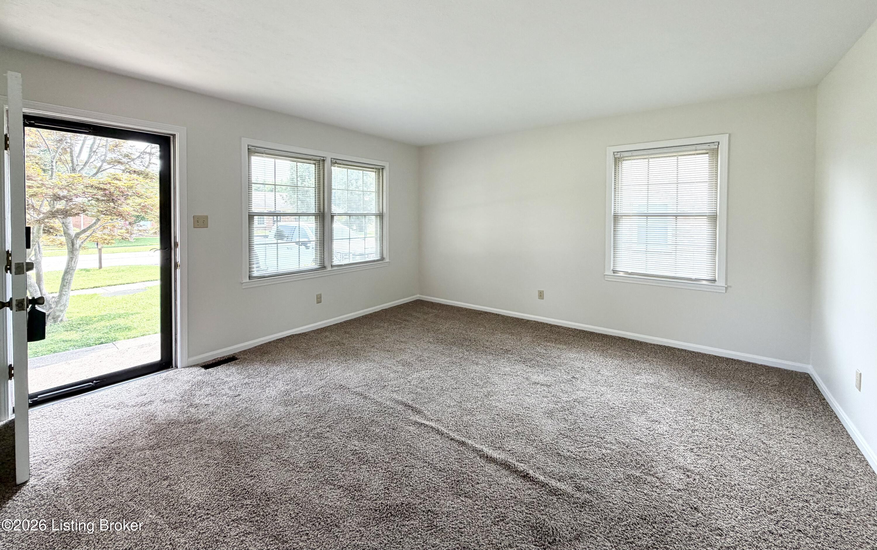 5902 Bucks Ln Property Photo 13