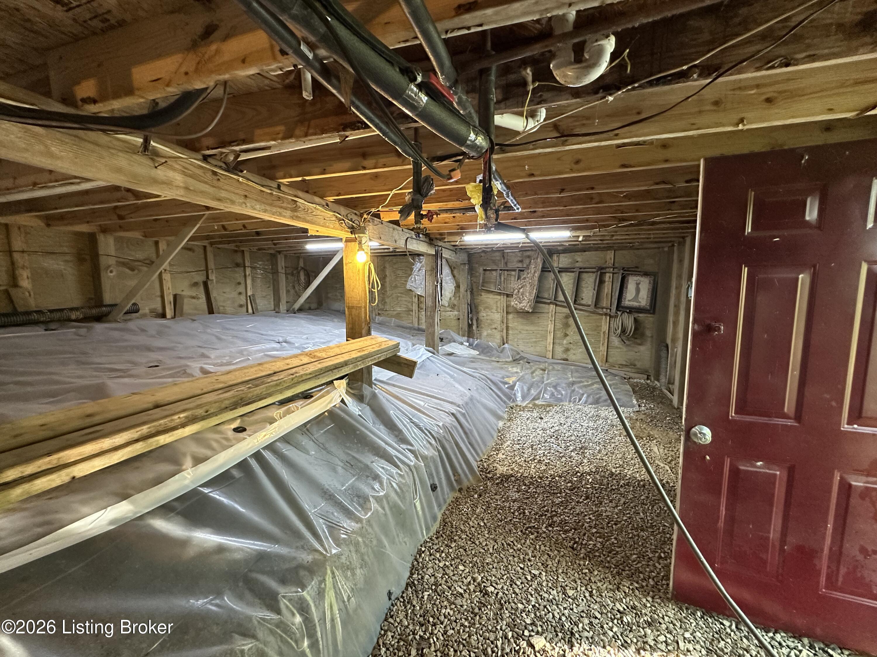 621 Woodhaven Ln Property Photo 10