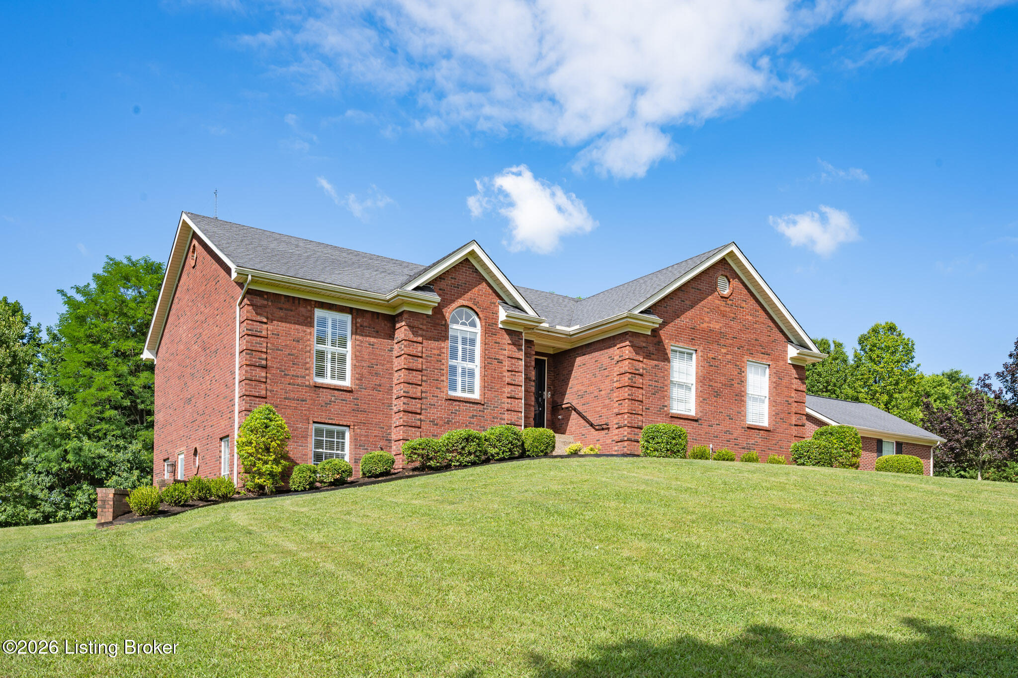 2700 Sycamore Run Ct Property Image