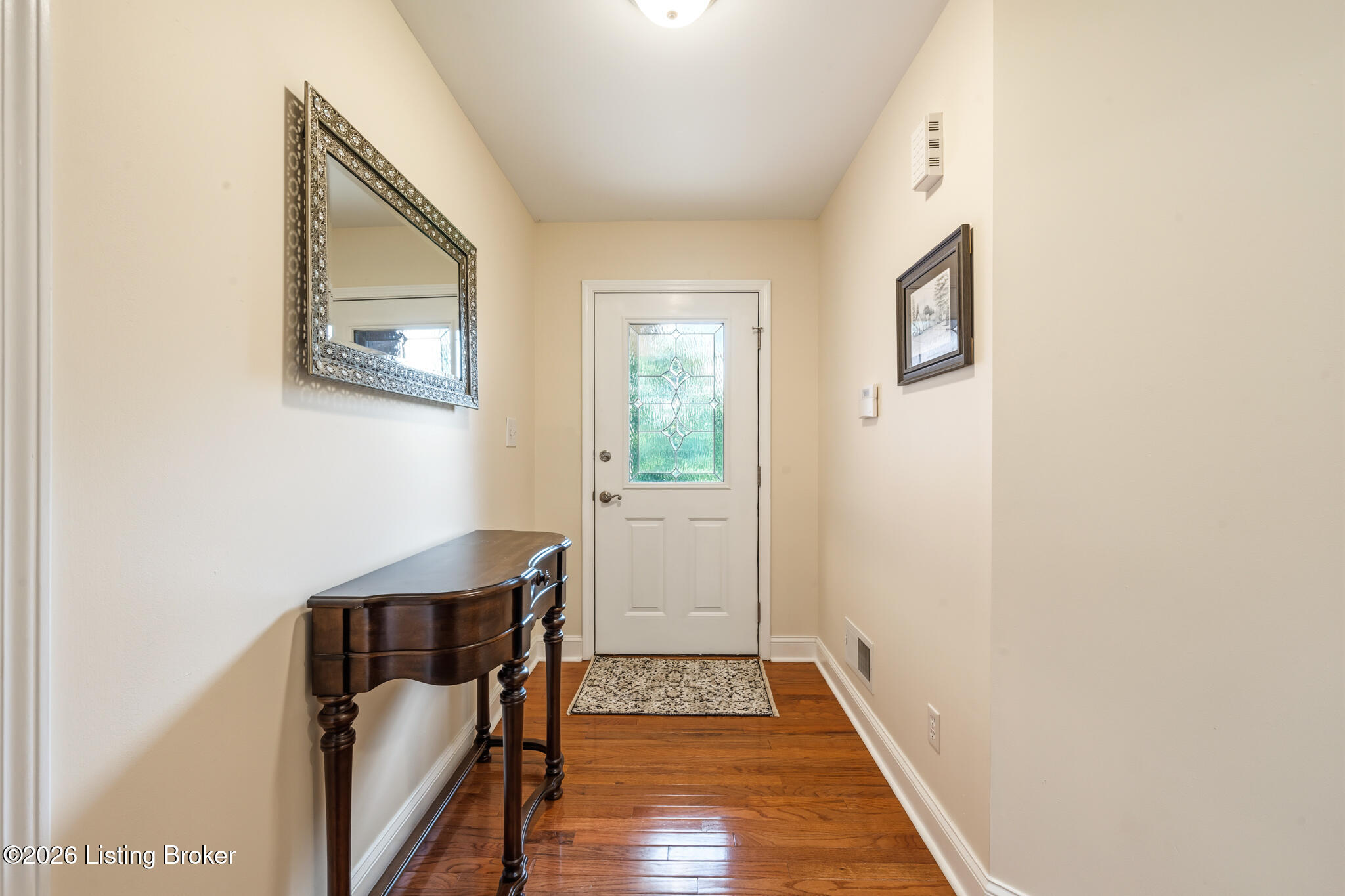2700 Sycamore Run Ct Property Photo 4