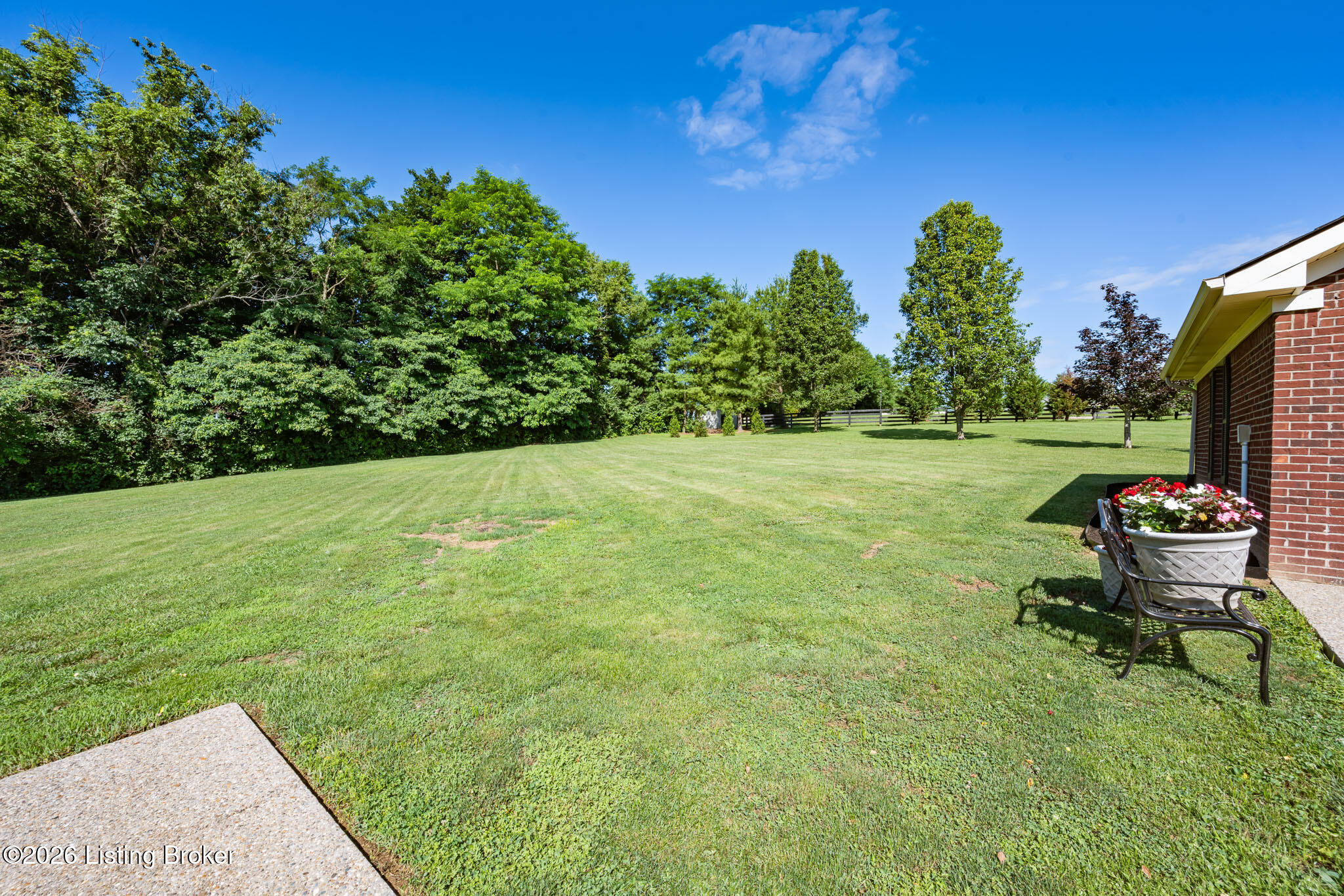 2700 Sycamore Run Ct Property Photo 38