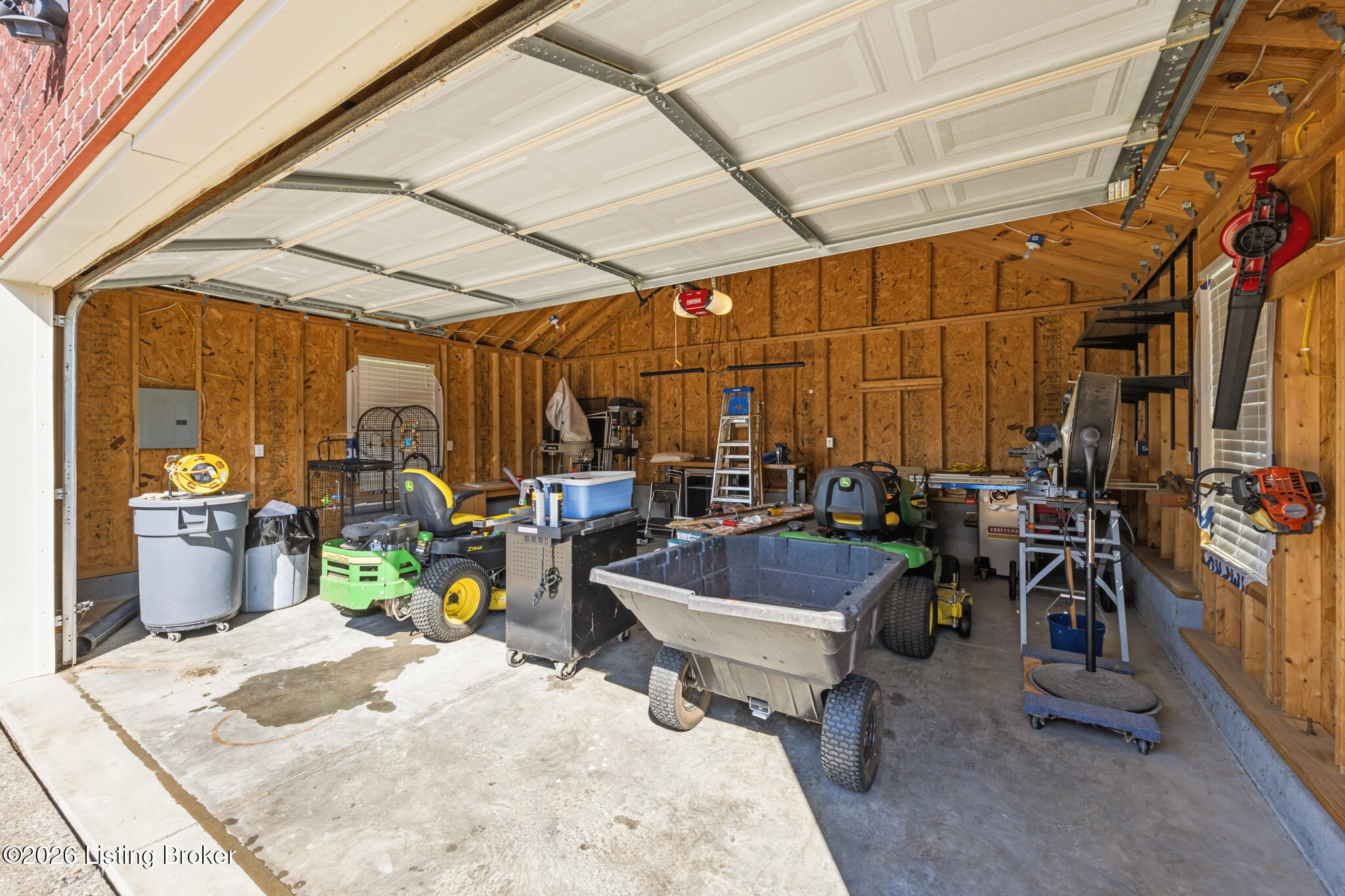 2700 Sycamore Run Ct Property Photo 41