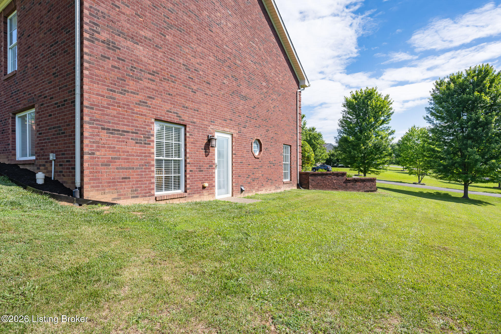 2700 Sycamore Run Ct Property Photo 46
