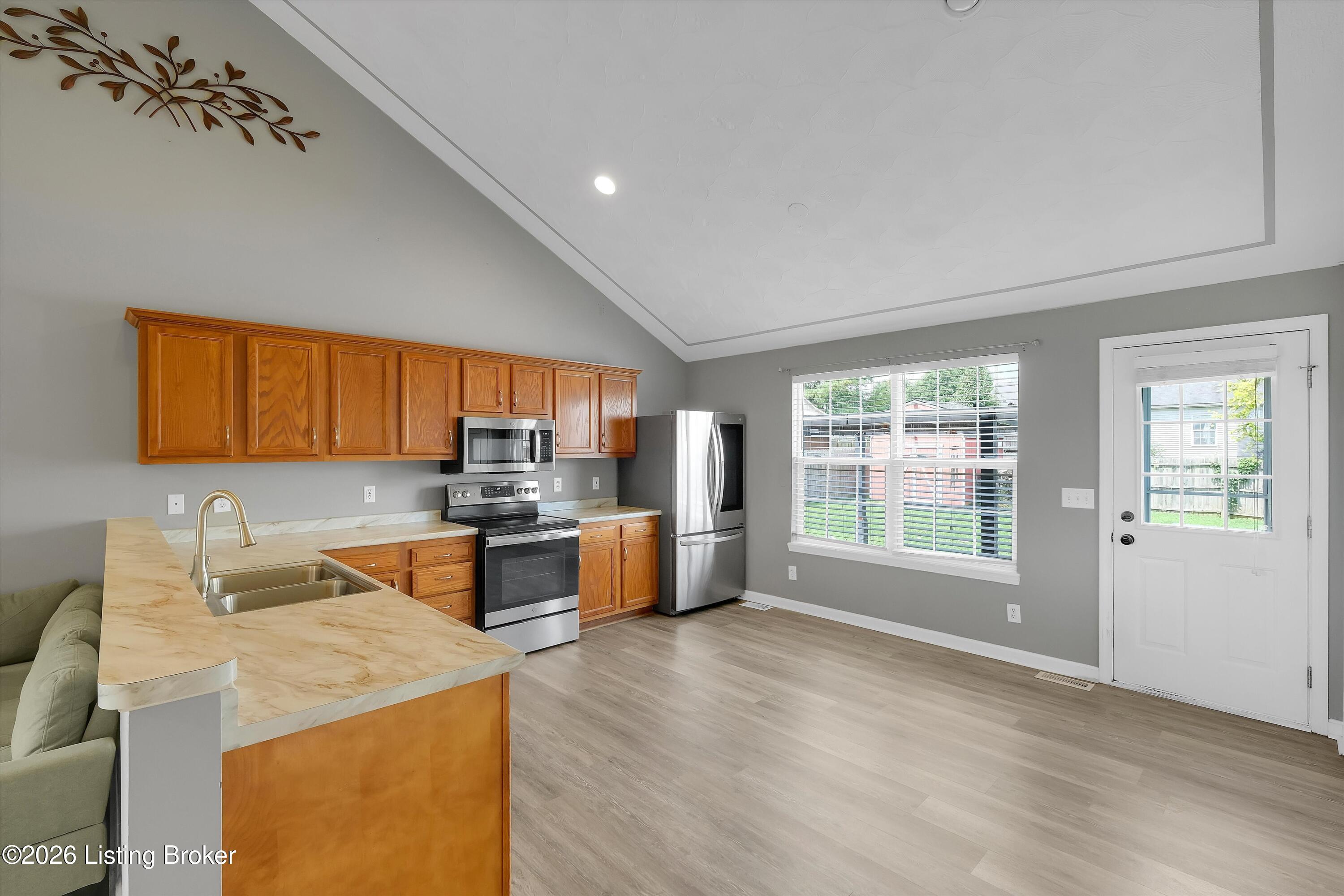 161 Deer Park Way Property Photo 9