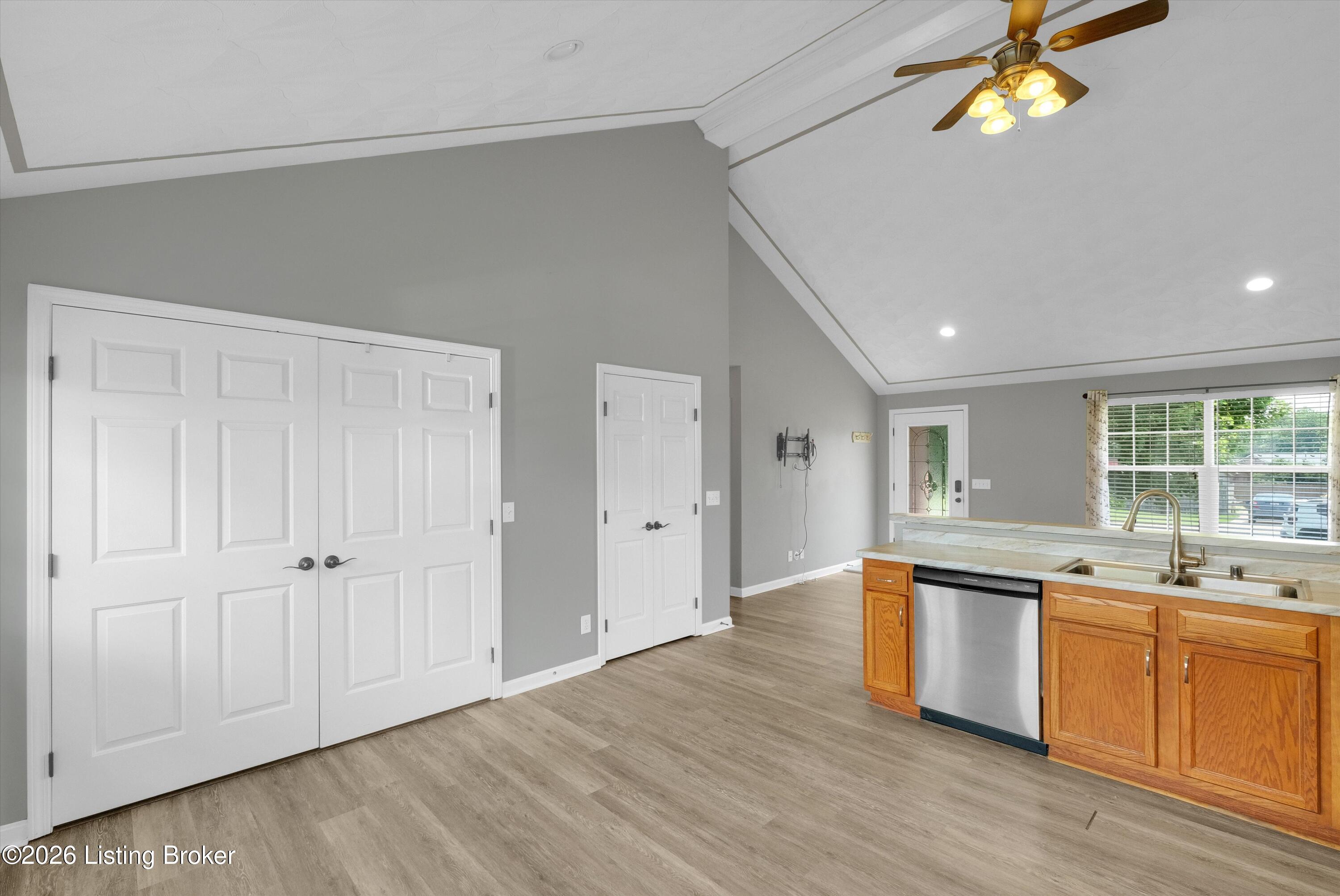 161 Deer Park Way Property Photo 12