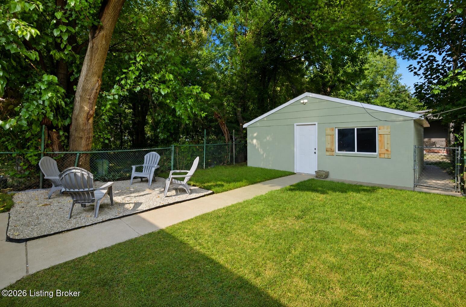 1034 S Shelby St Property Photo 27
