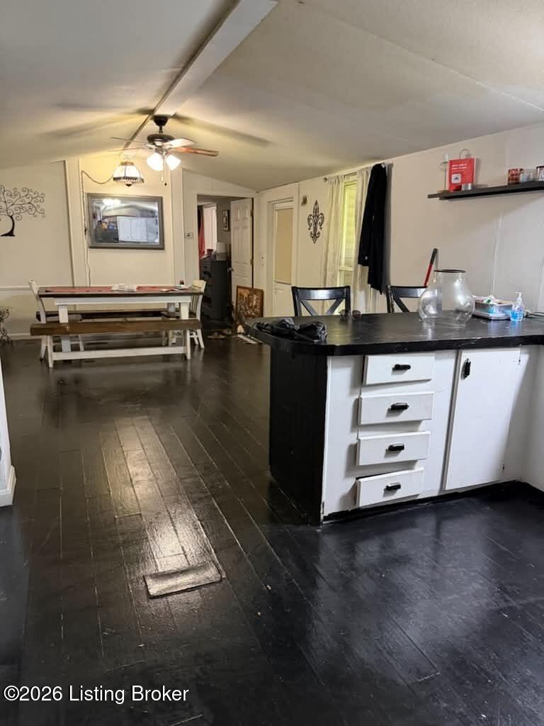 9821 Ky-144 Property Photo 15