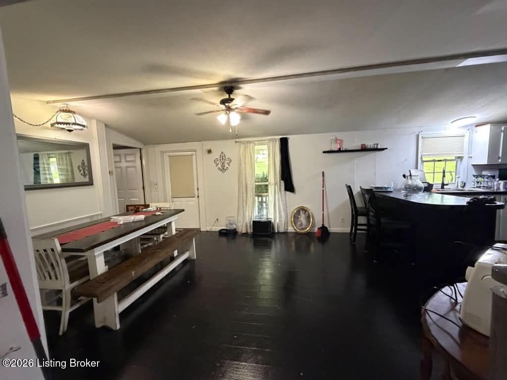9821 Ky-144 Property Photo 19