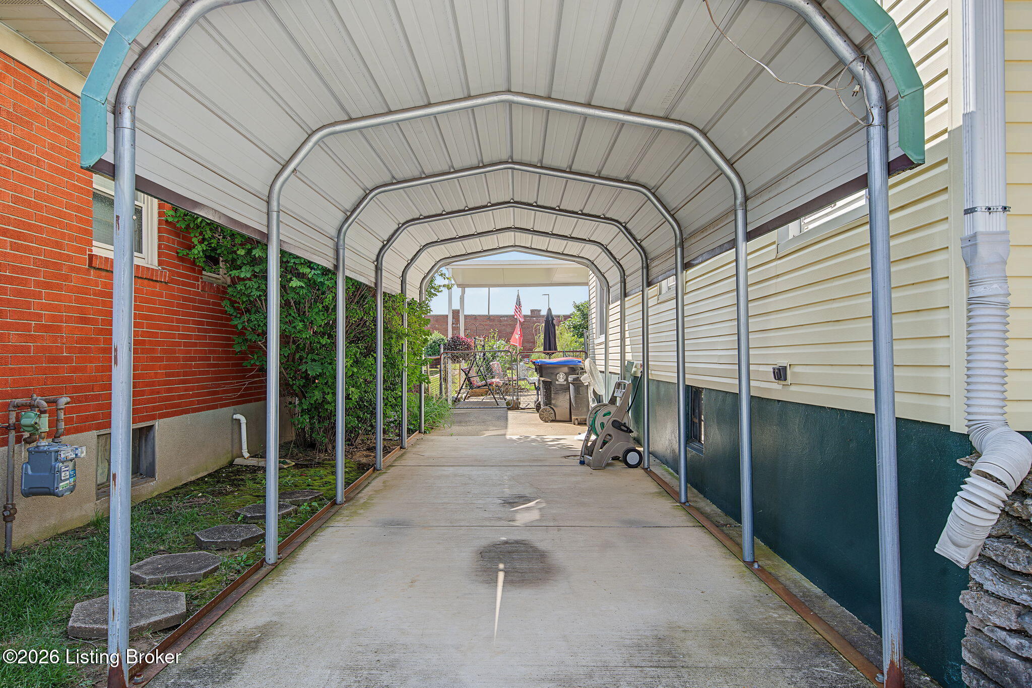 1616 Russell Ave Property Photo 44