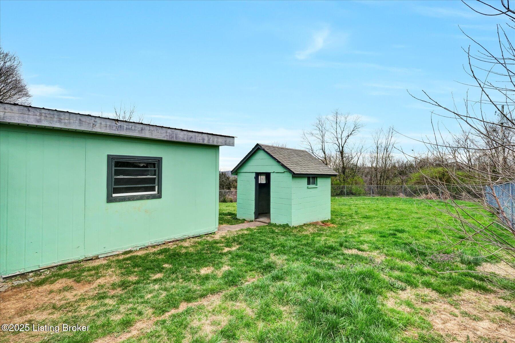 287 S Bardstown Rd Property Photo 16