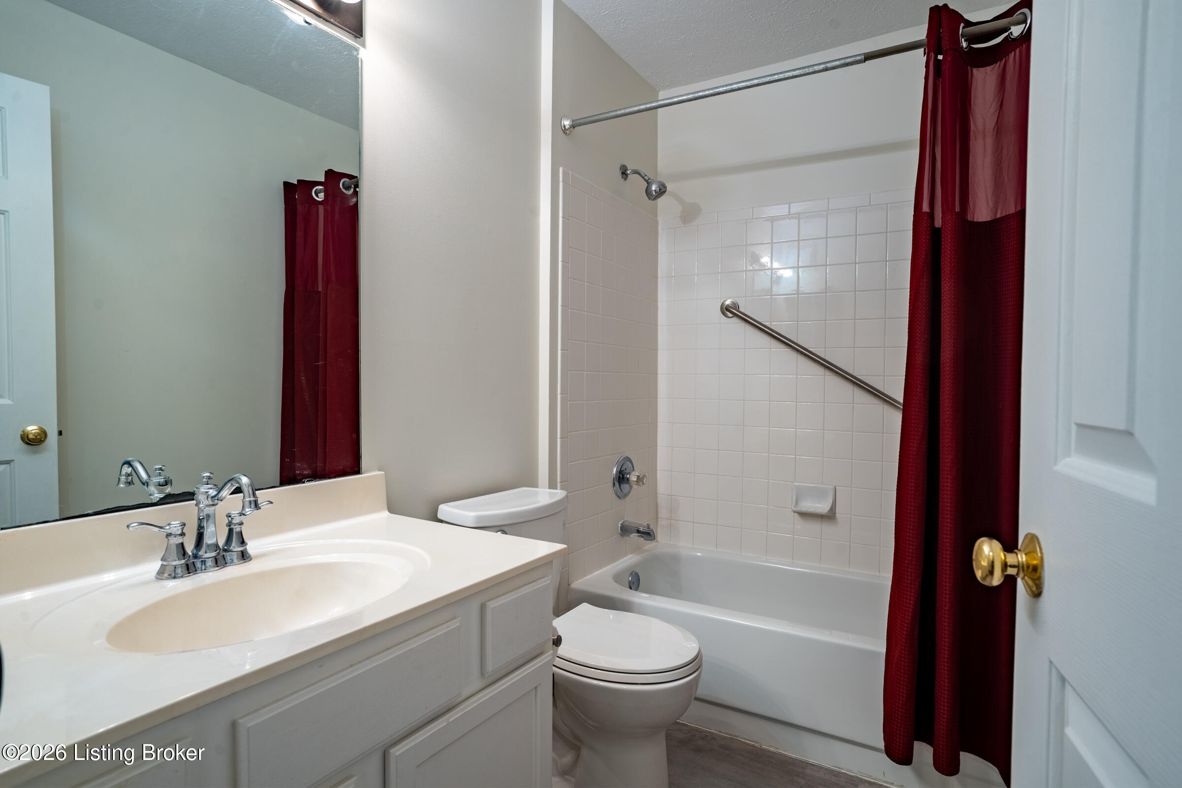321 Piatt Pl 104 Property Photo 14