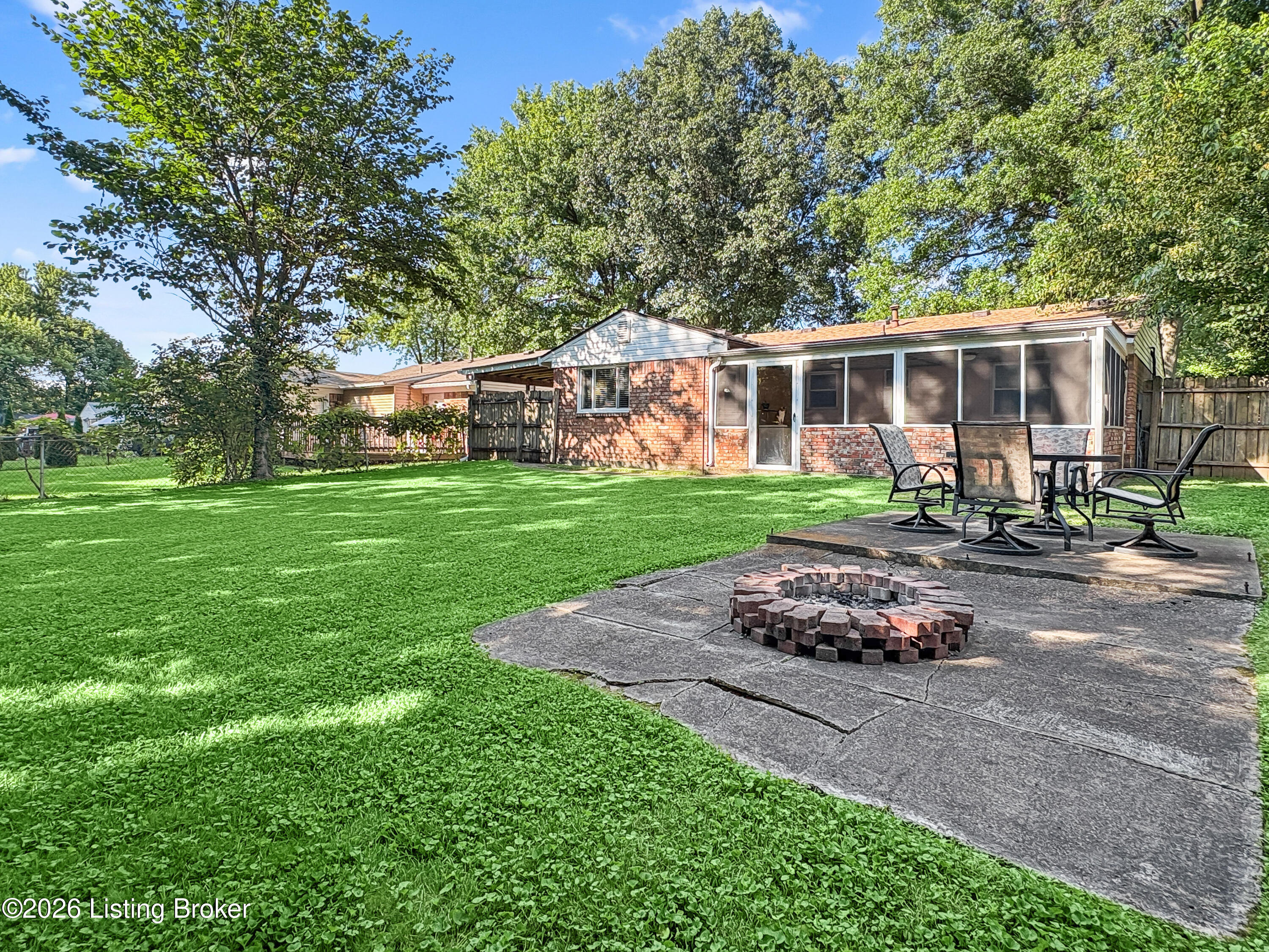 5214 Windy Willow Dr Property Photo 10