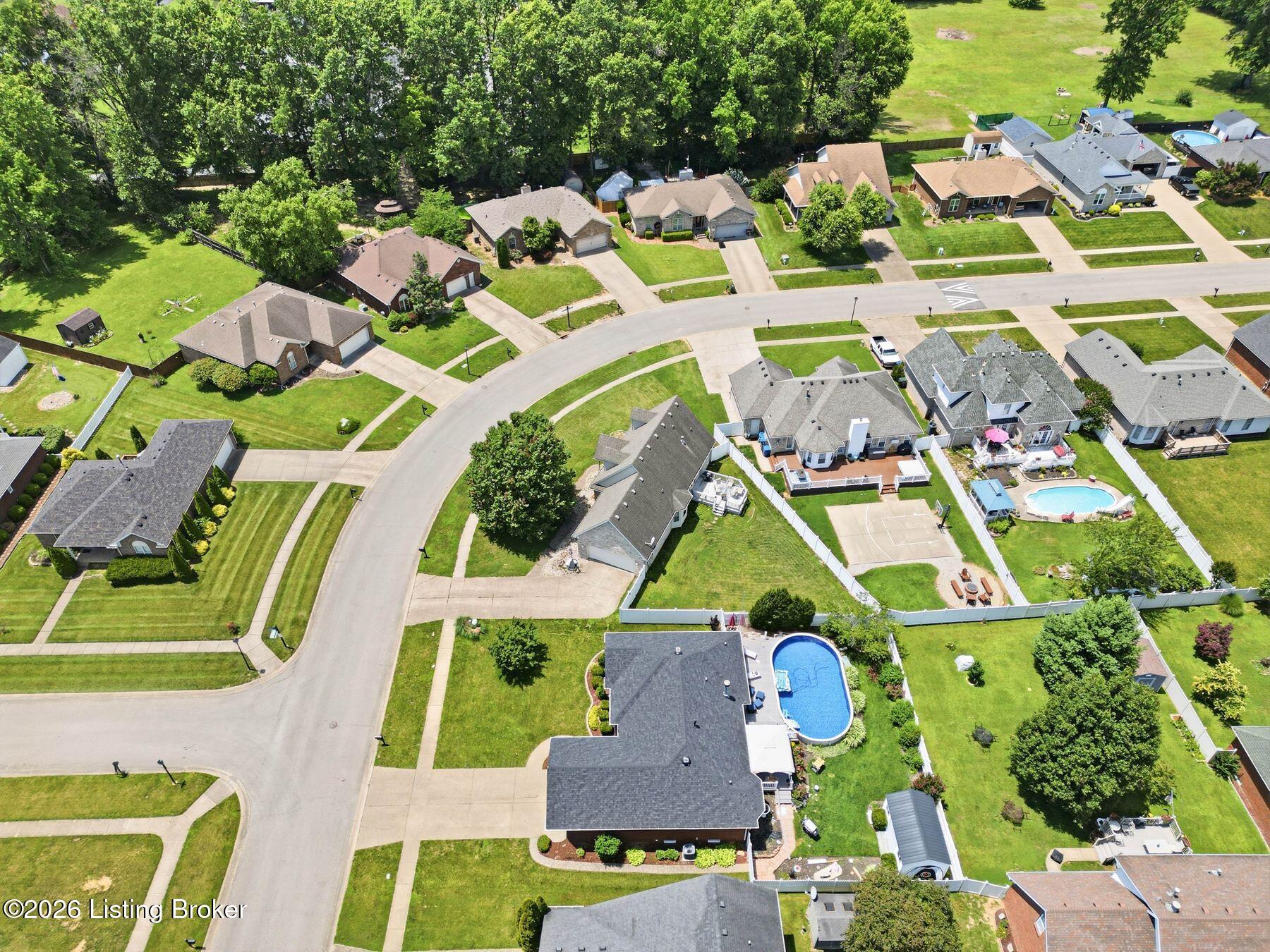 6627 Sun Ray Dr Property Photo 35