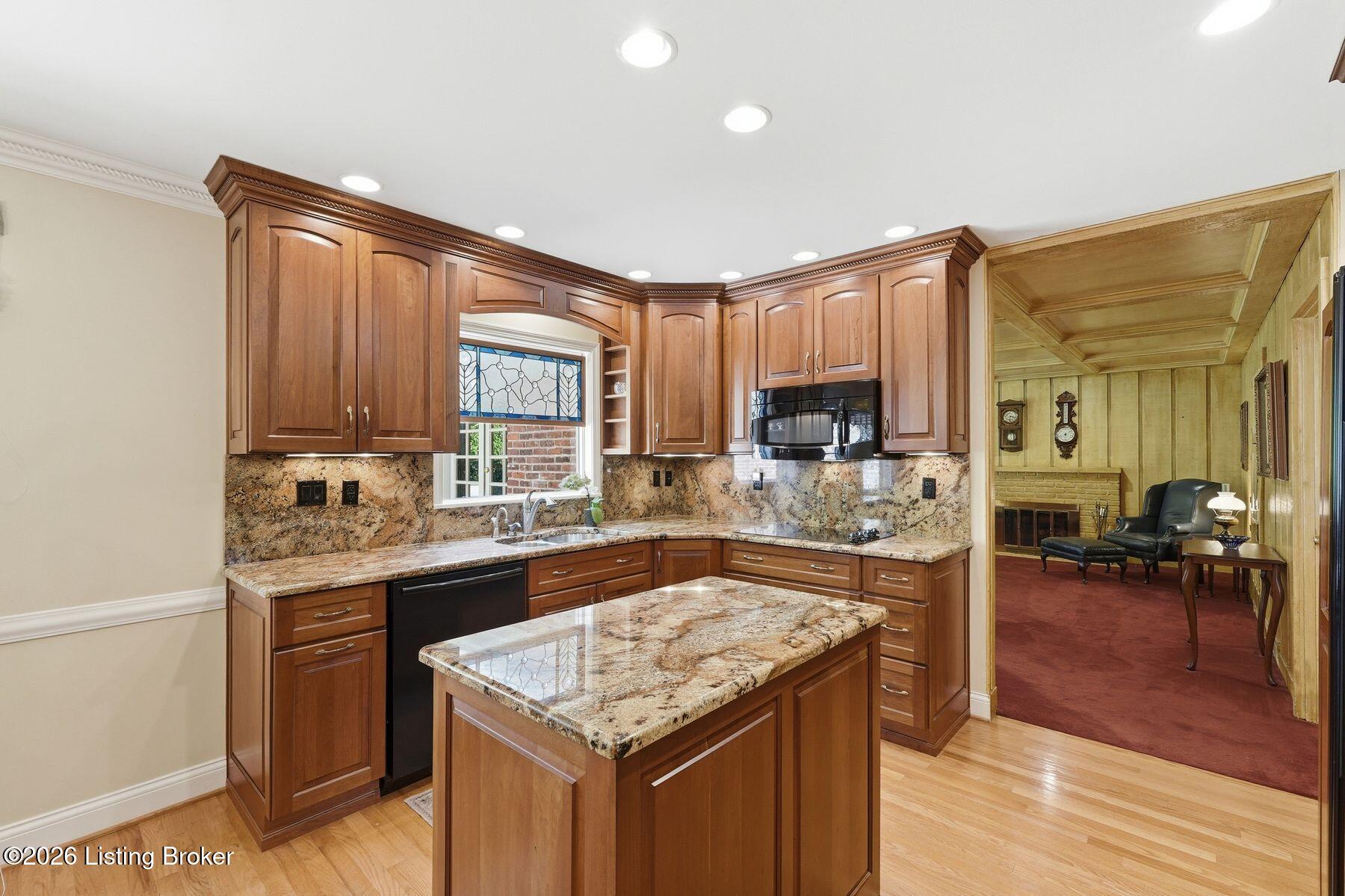 6402 Haverhill Rd Property Photo 10