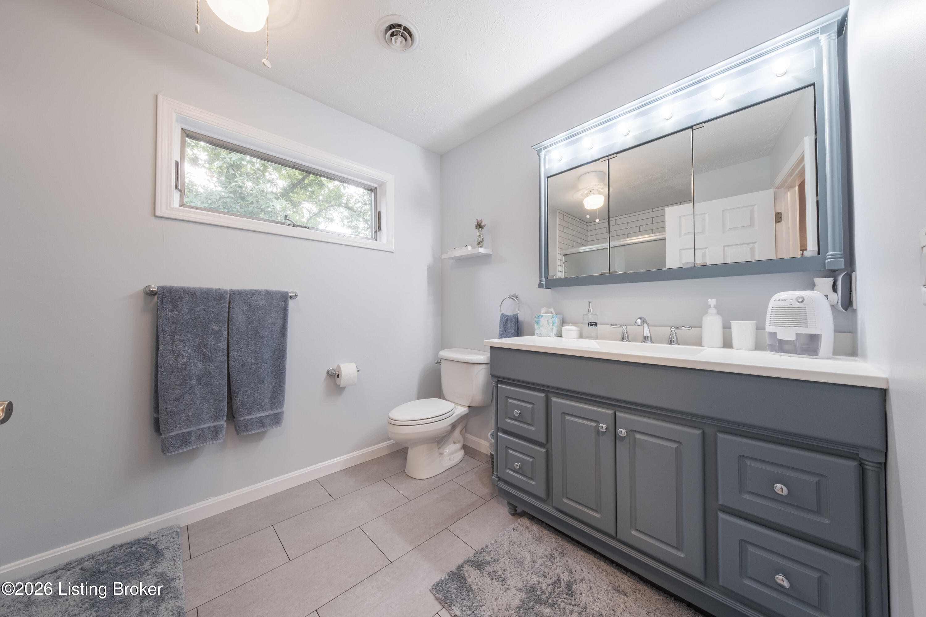 1101 Valley Rd Property Photo 39