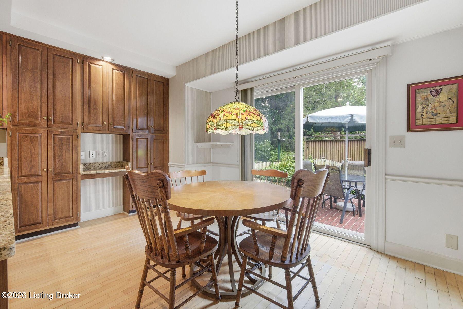 5208 Indian Woods Ct Property Photo 14