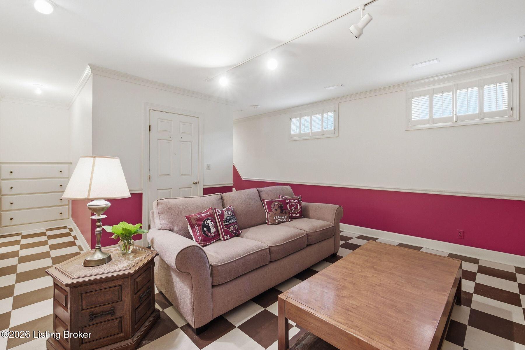 5208 Indian Woods Ct Property Photo 33