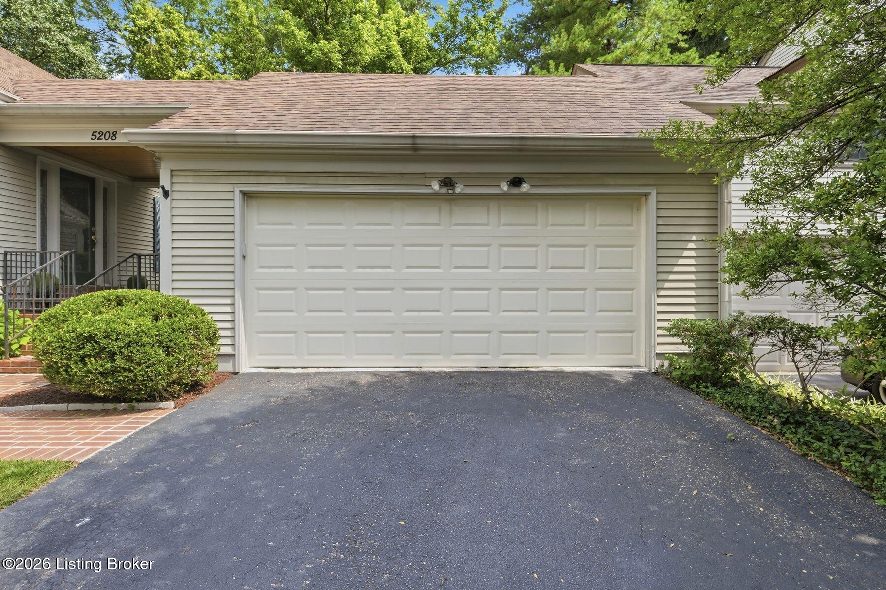 5208 Indian Woods Ct Property Photo 43