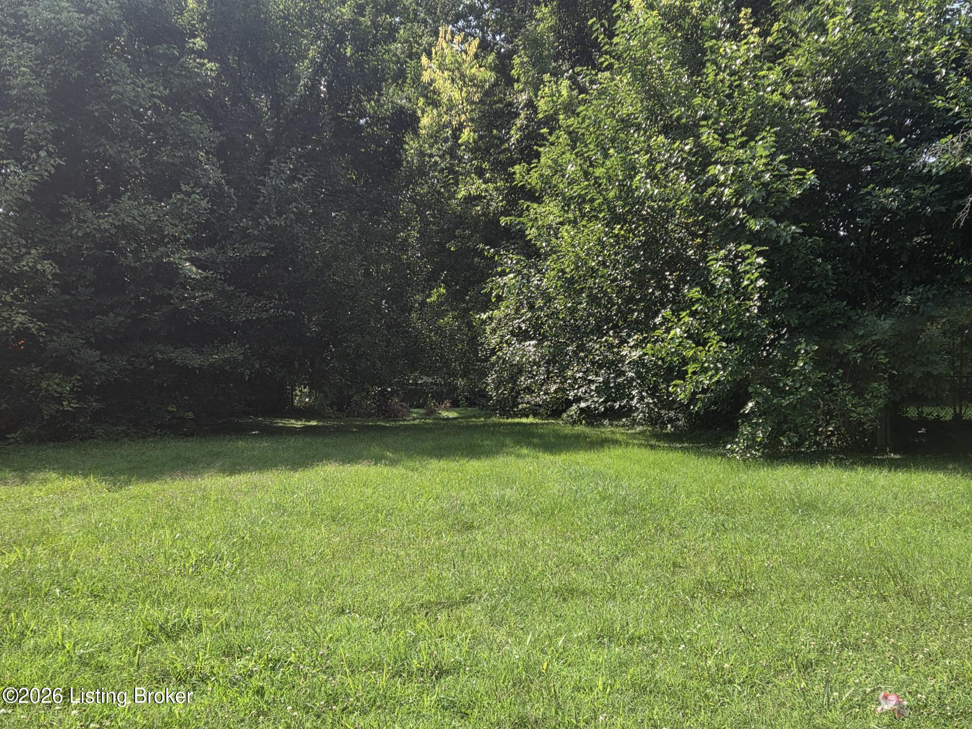 226 Shawnee Dr Property Photo 2
