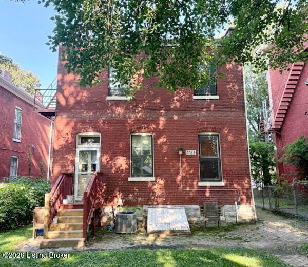 1153 S 1st St Property Photo 2