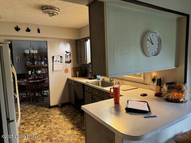 22 Fairview Circle Dr Property Photo 5