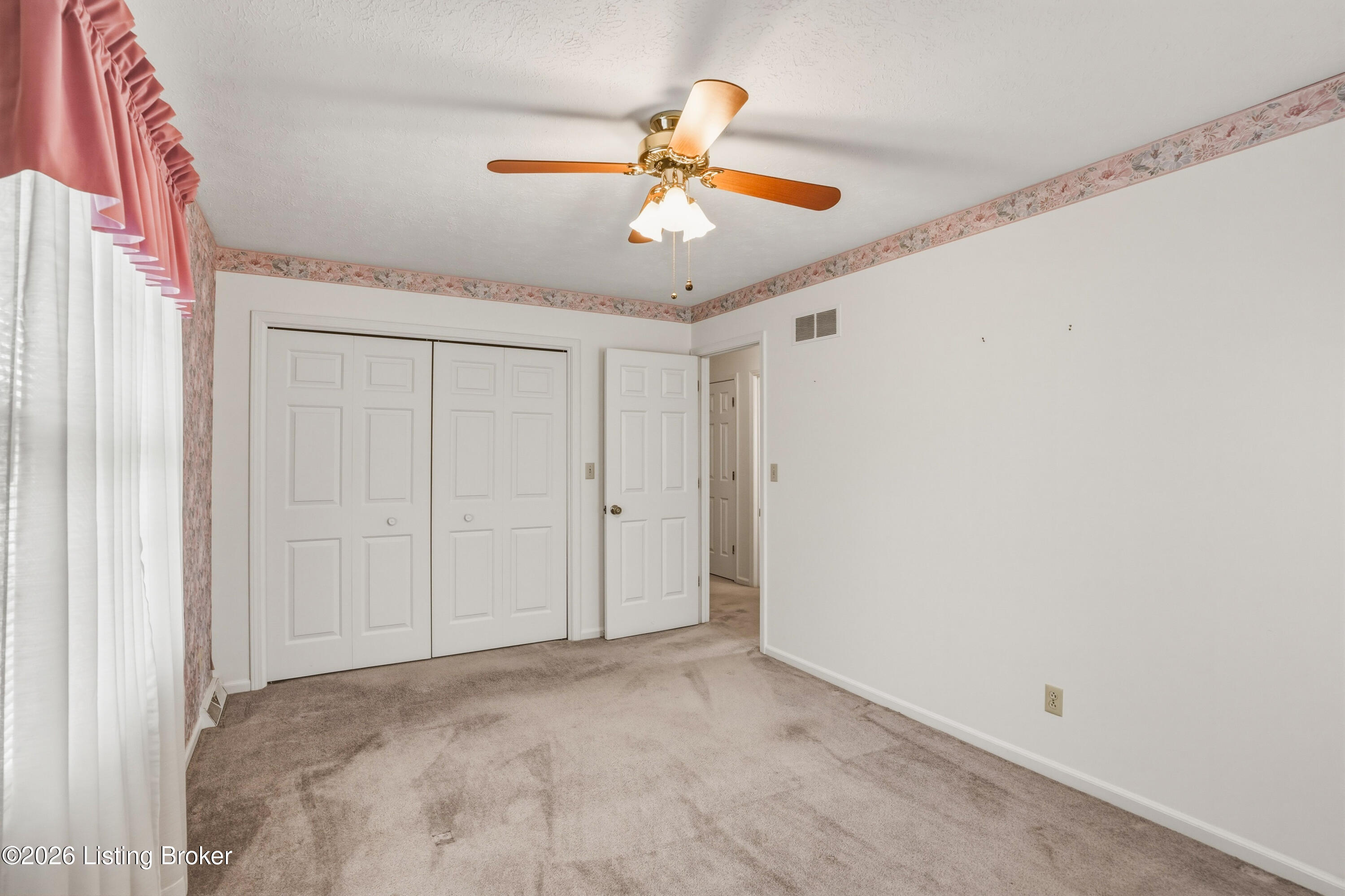 355 Knobview Dr Property Photo 28