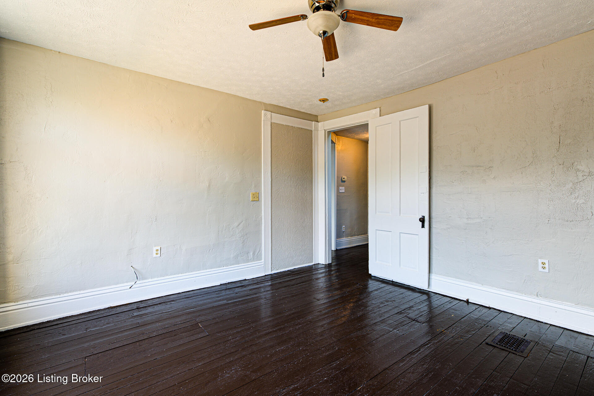 113 E Saint Catherine St 1 & 2 Property Photo 35