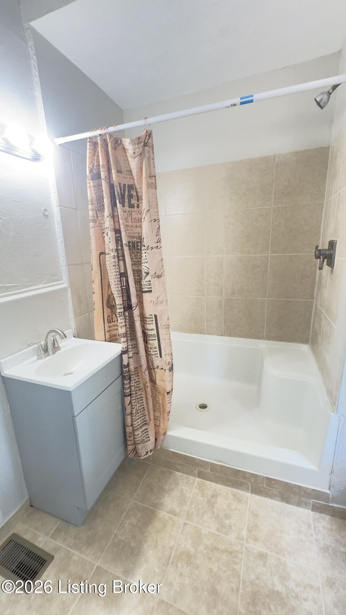 113 E Saint Catherine St 1 & 2 Property Photo 36
