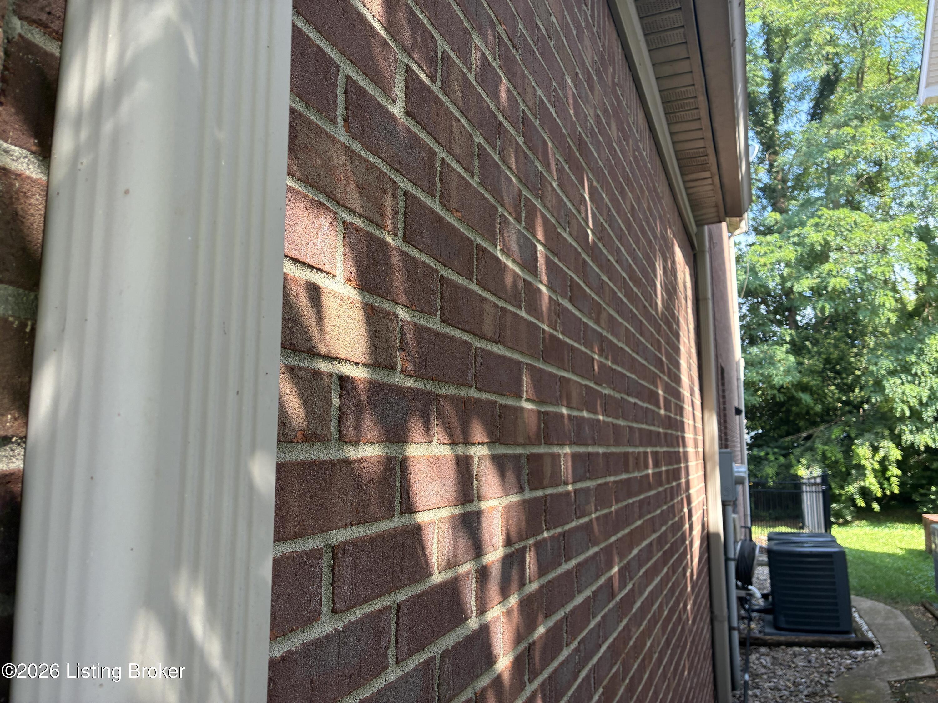 5127 Craigs Creek Dr Property Photo 3